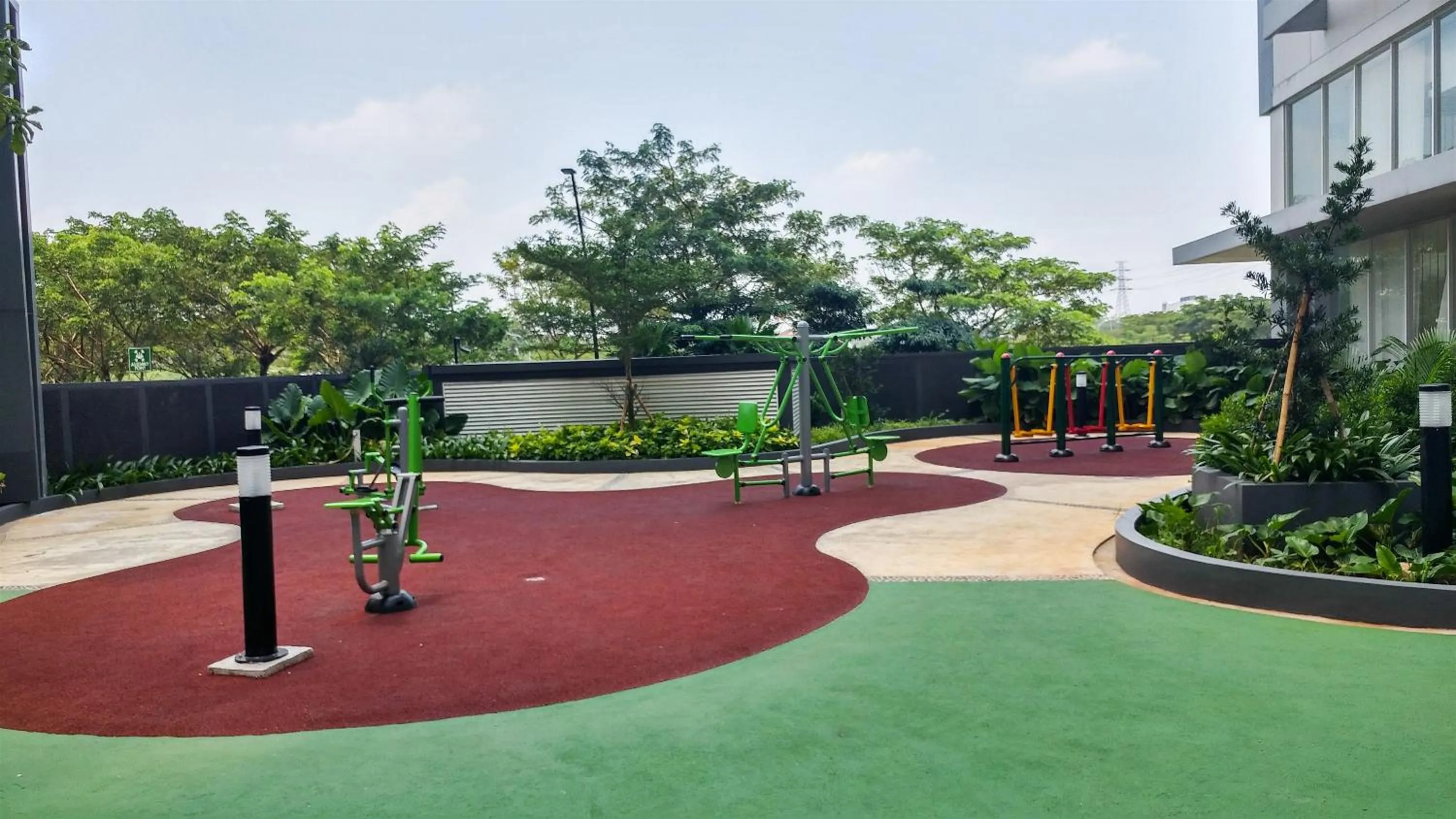 Exclusive 1BR Casa De Parco Apartment near AEON Mall By Travelio