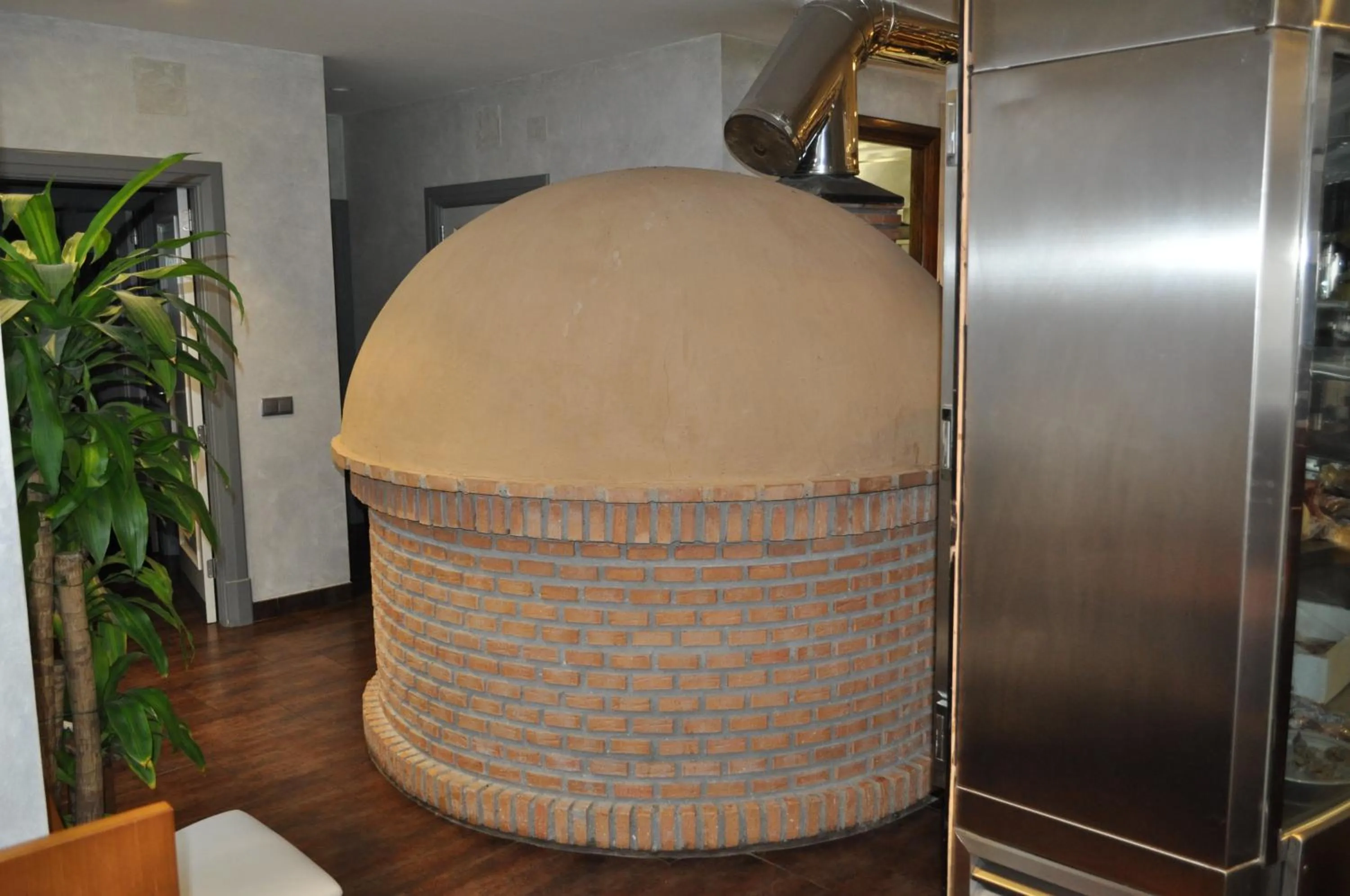 Restaurant/places to eat in Hotel El Volao