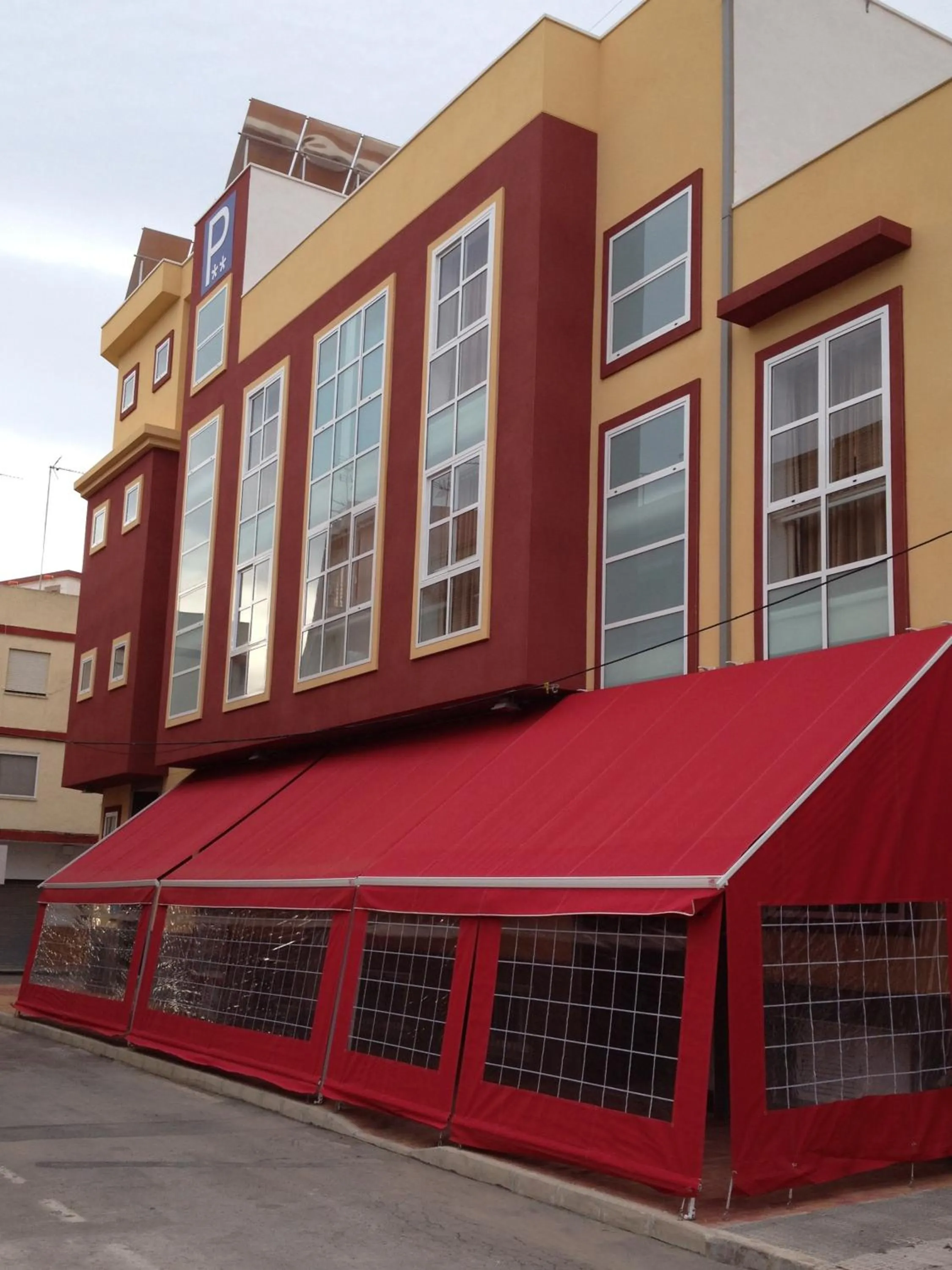 Facade/entrance in Pension La Puntica