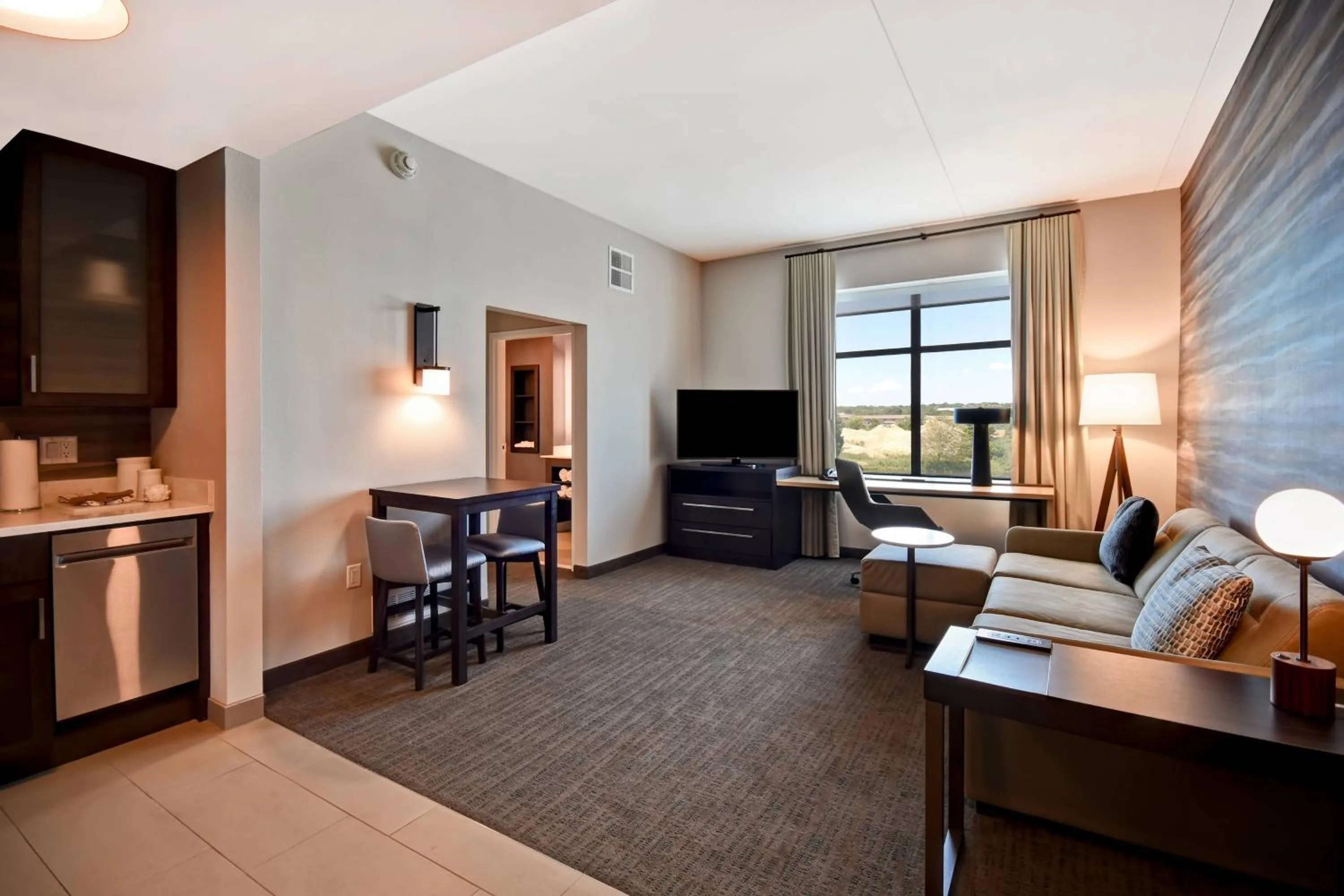 Living room in Residence Inn by Marriott Cincinnati Northeast/Mason