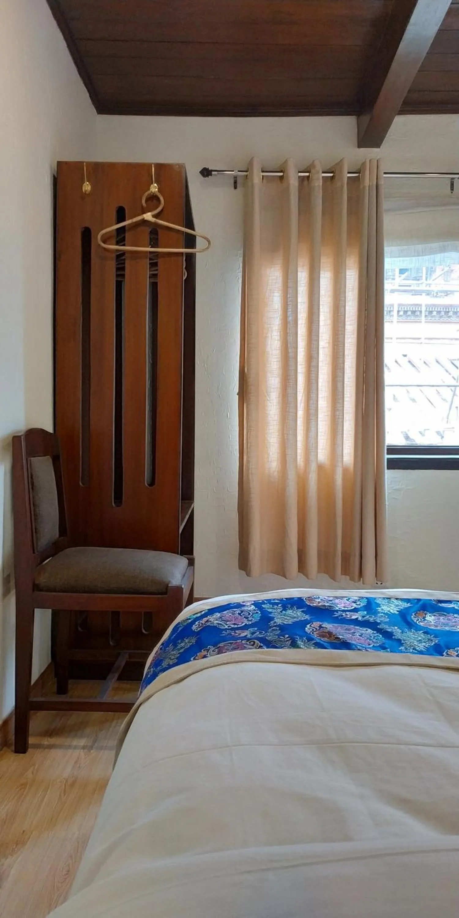 Bed in Heranya La:Ku