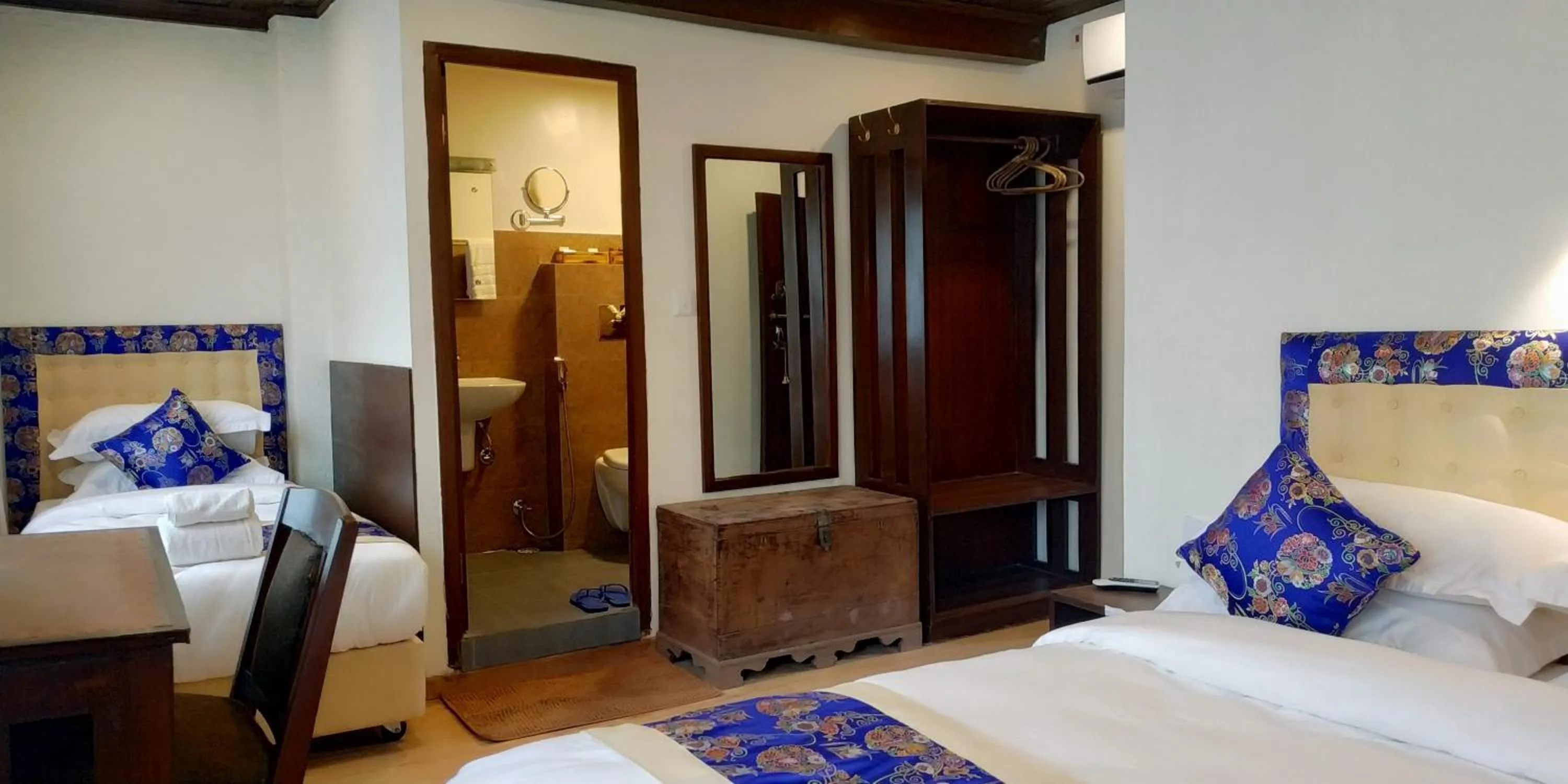 Bed in Heranya La:Ku