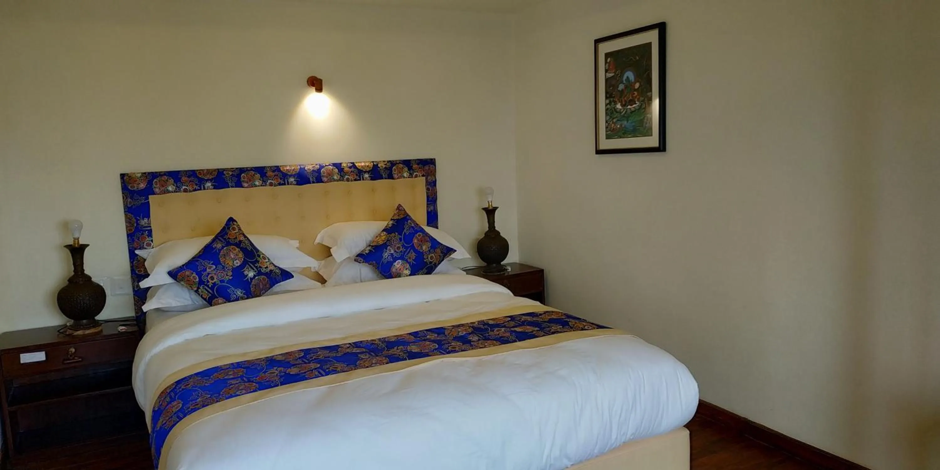 Bed in Heranya La:Ku