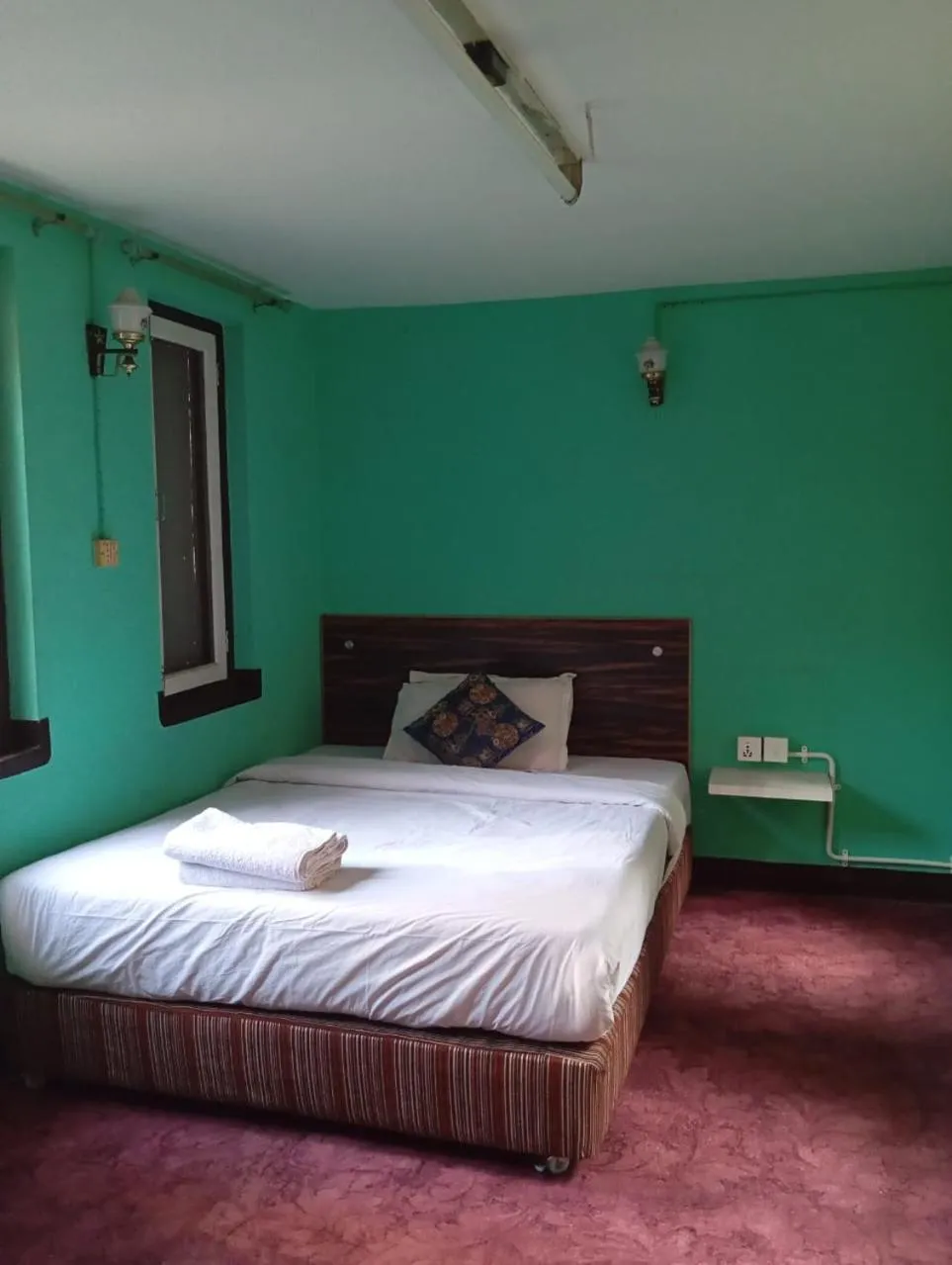 Bed in Heranya La:Ku