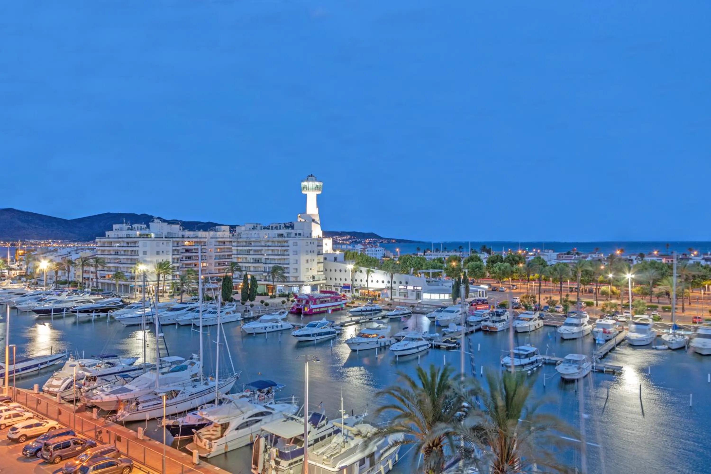 Sea view in Apart-rent Penthouse Port Grec 0160