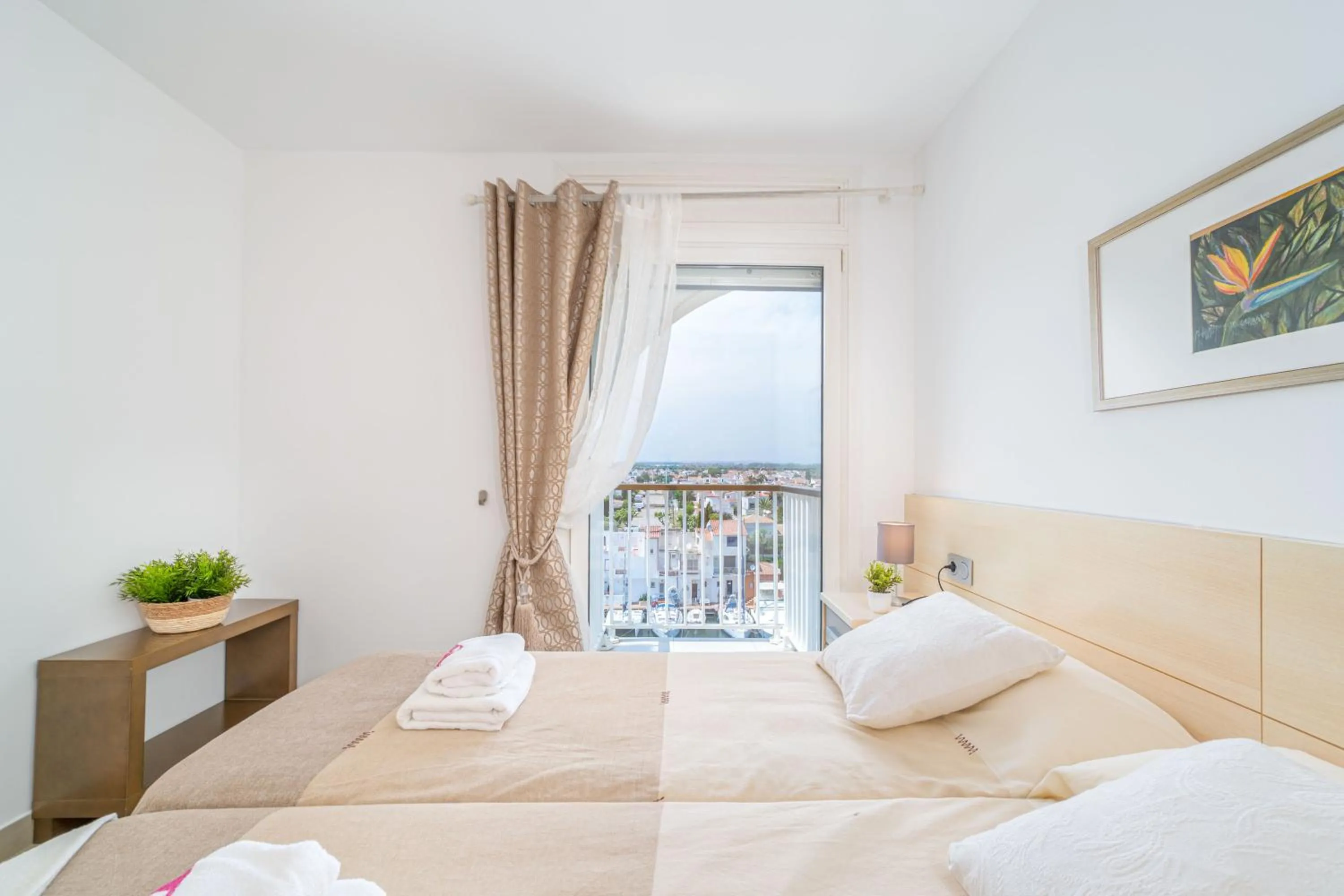 Bedroom, Bed in Apart-rent Penthouse Port Grec 0160