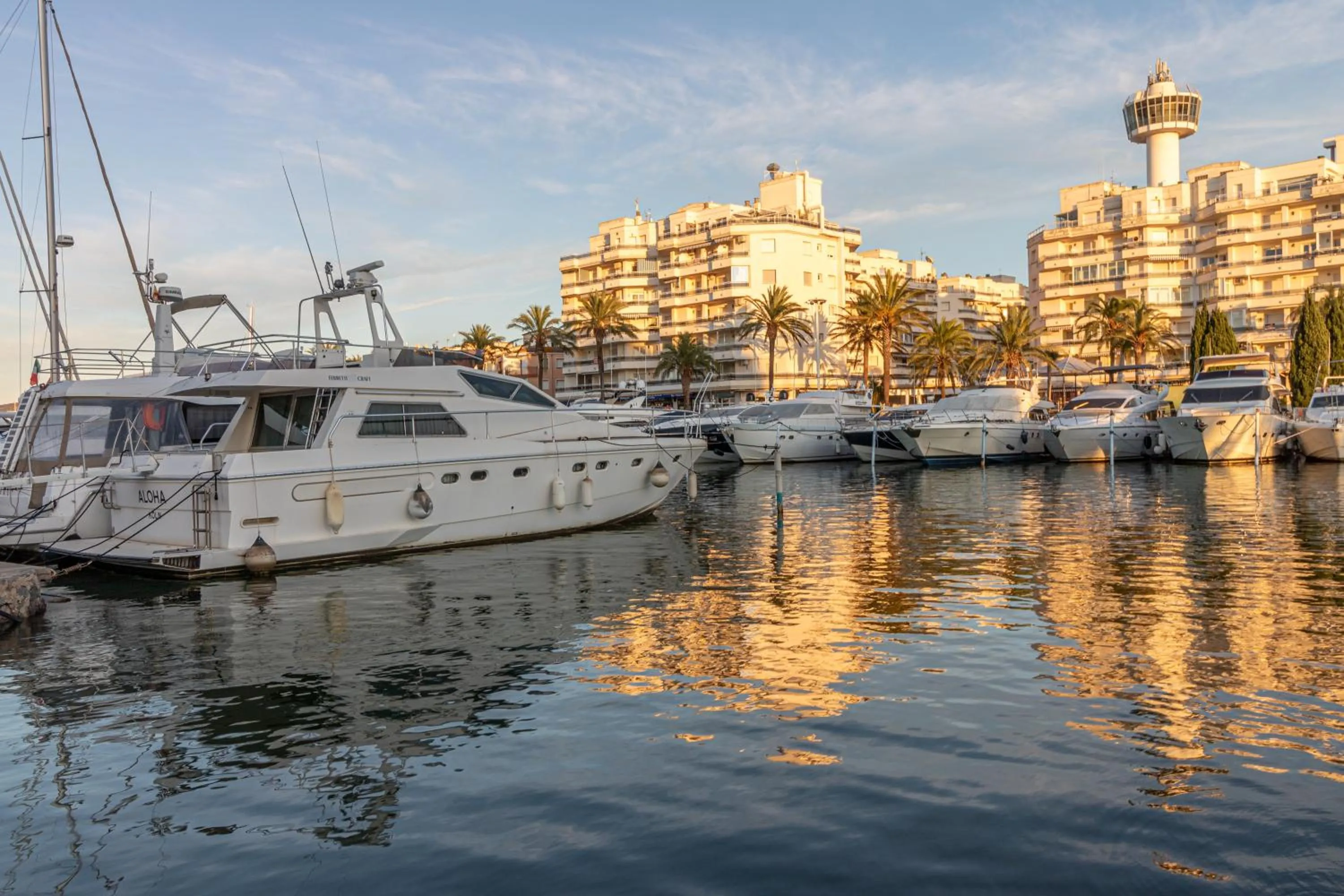 Nearby landmark in Apart-rent Penthouse Port Grec 0160