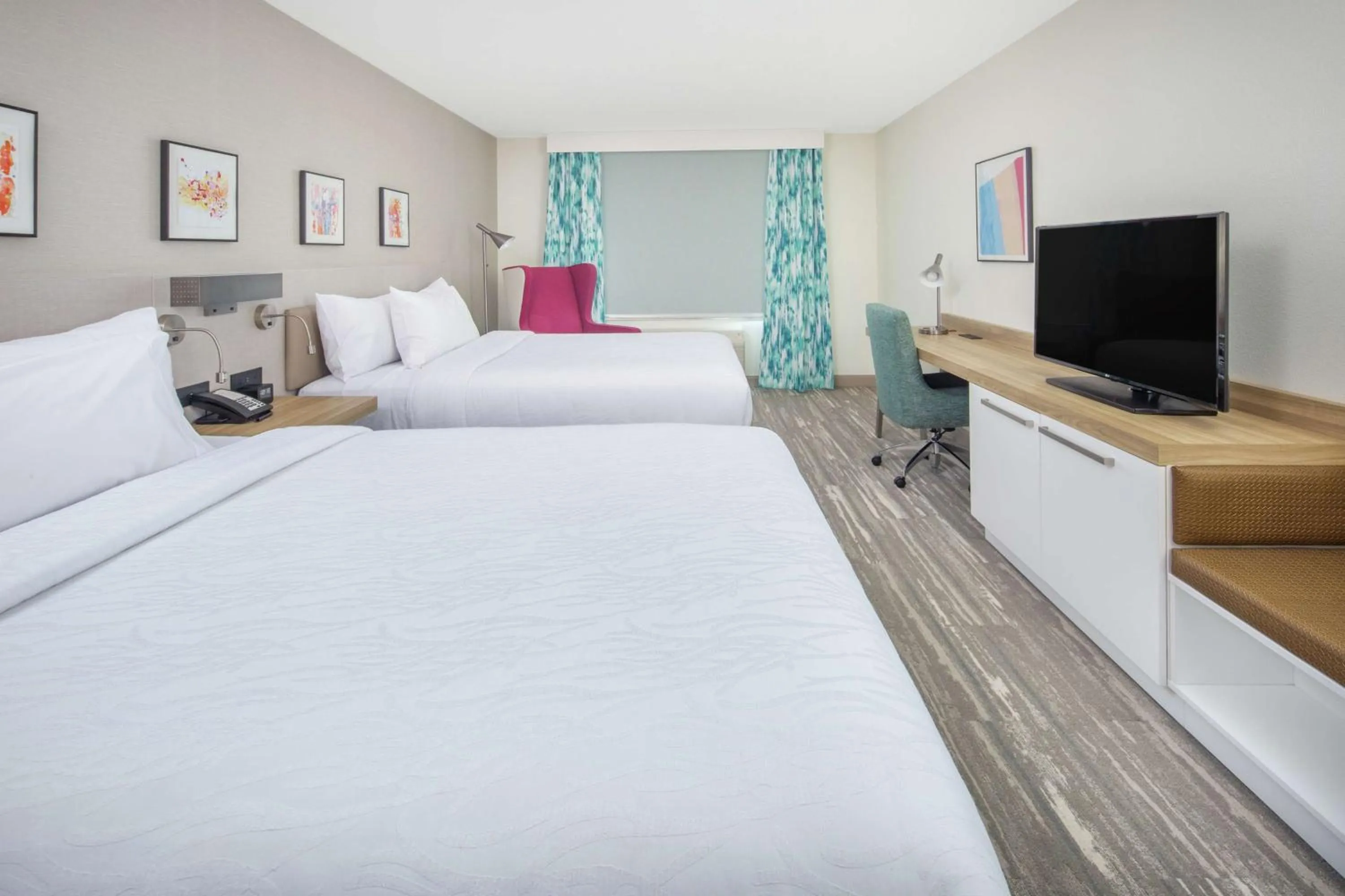 Bedroom, Bed in Hilton Garden Inn Surprise Phoenix