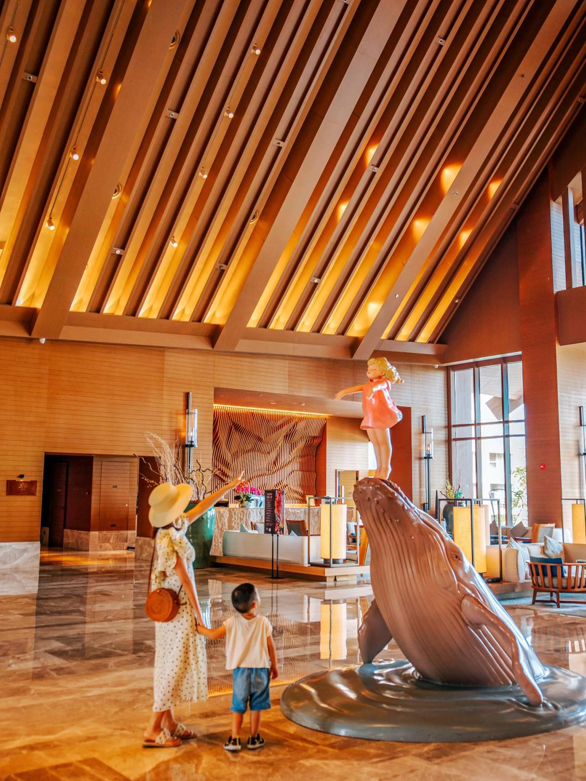Lobby or reception in DoubleTree by Hilton Shanwei