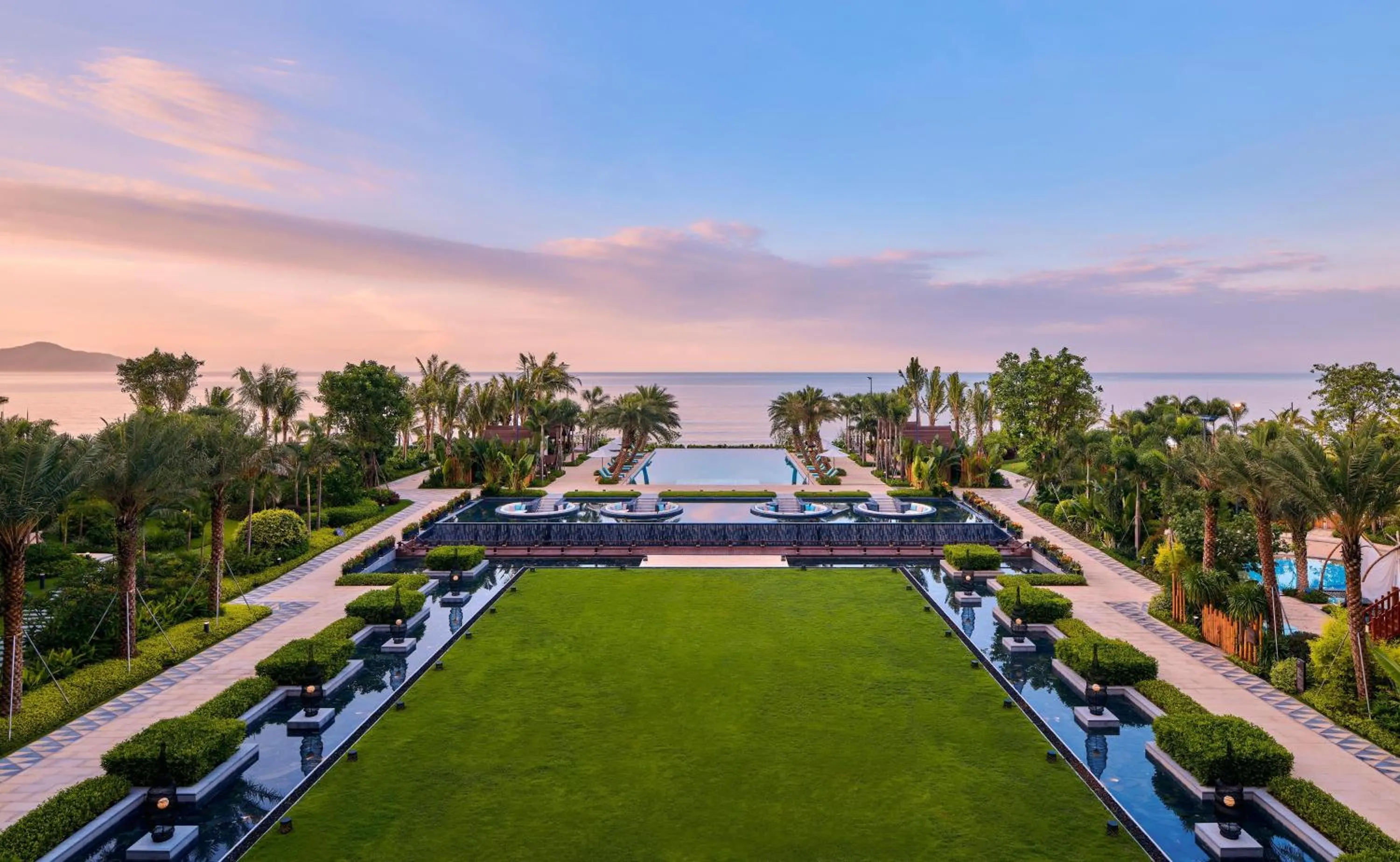 Garden in DoubleTree by Hilton Shanwei