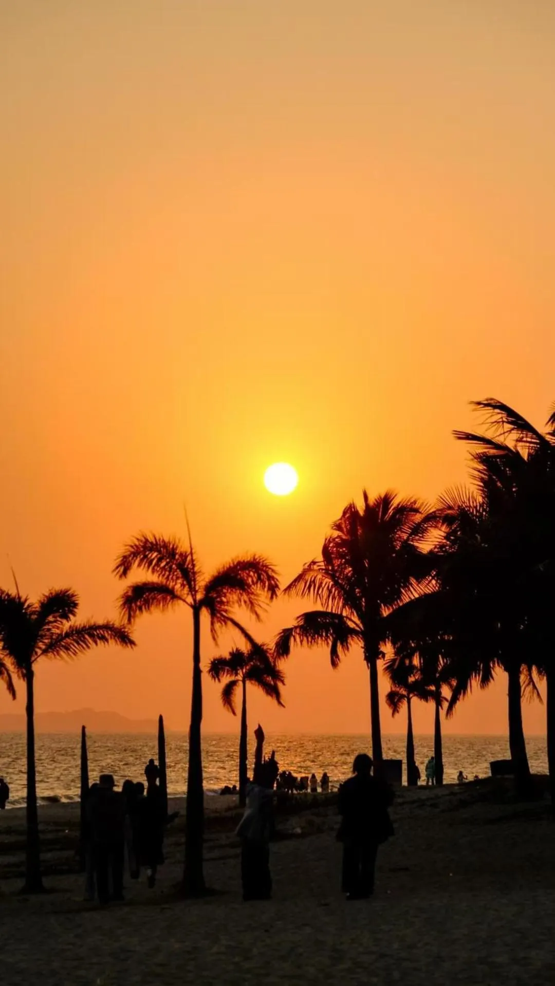 Beach in DoubleTree by Hilton Shanwei