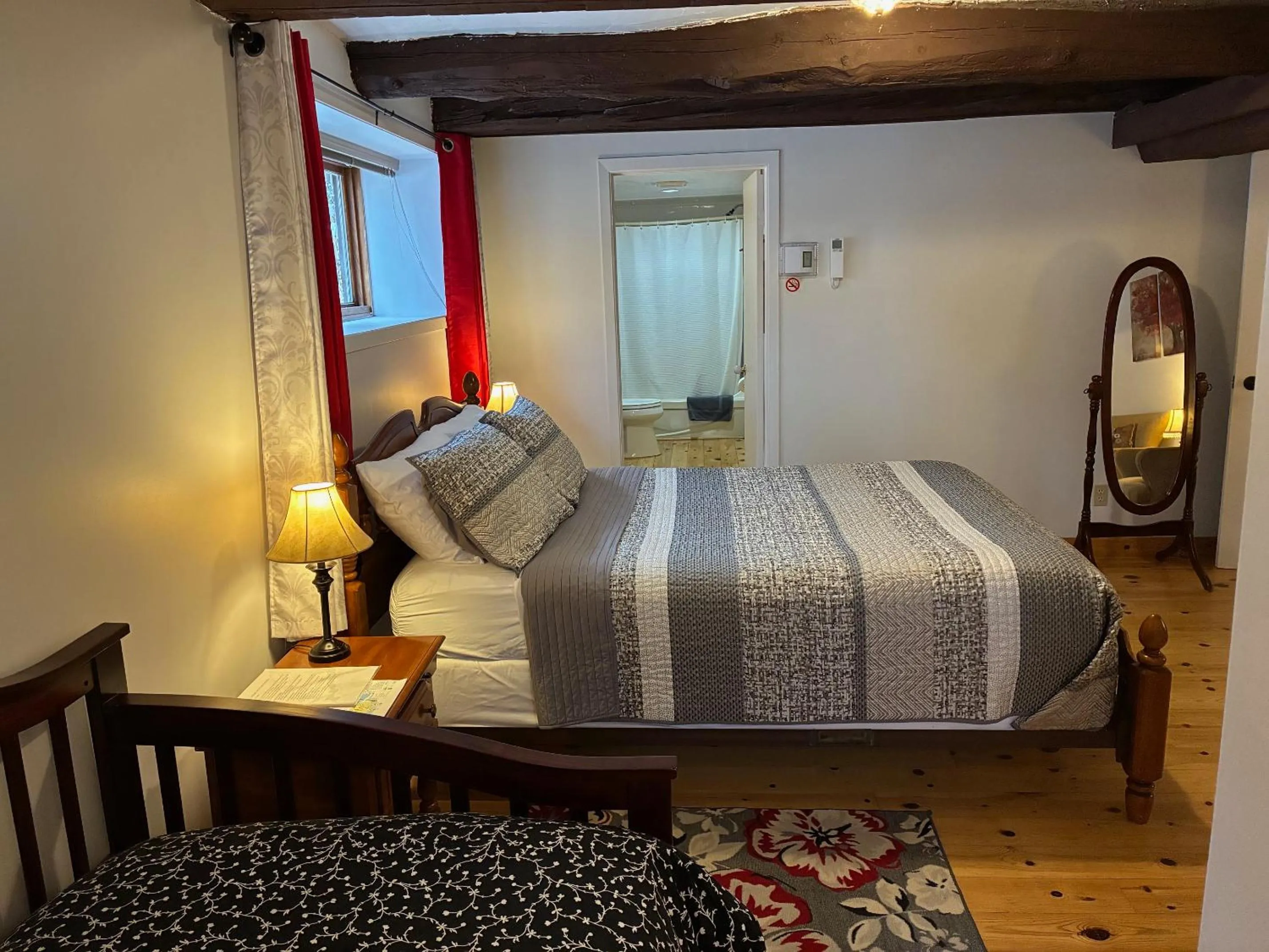 Bedroom, Bed in La Grange Country Inn