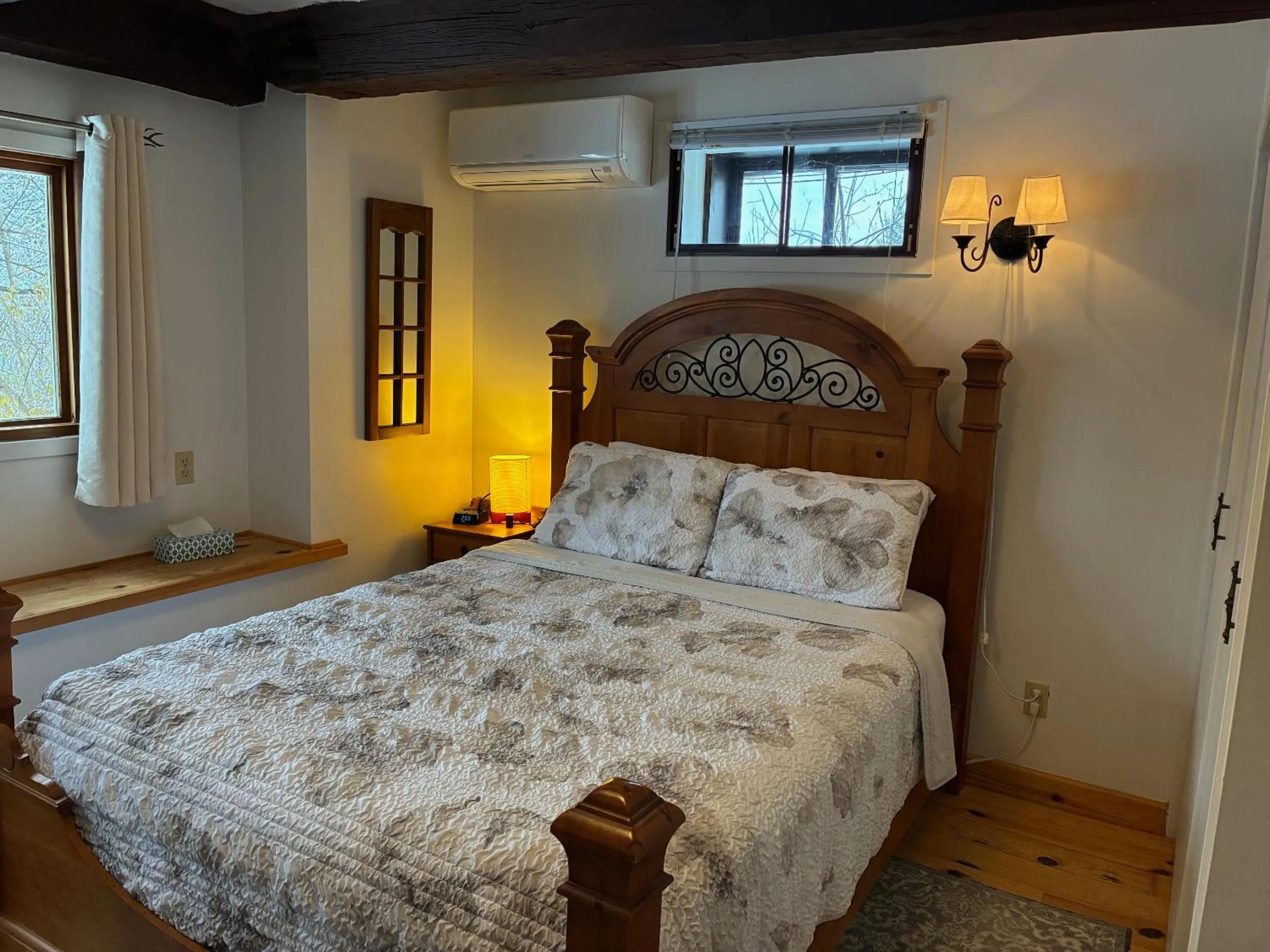 Bedroom, Bed in La Grange Country Inn