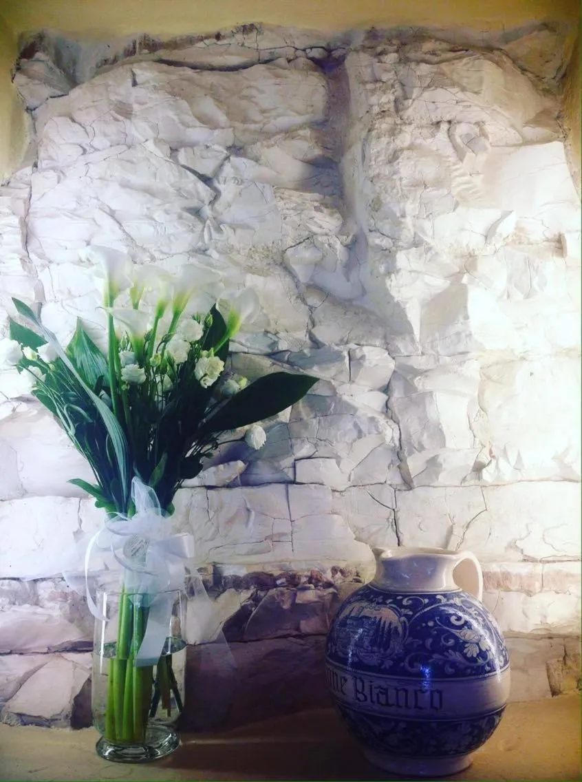 Decorative detail in Hotel La Rocca