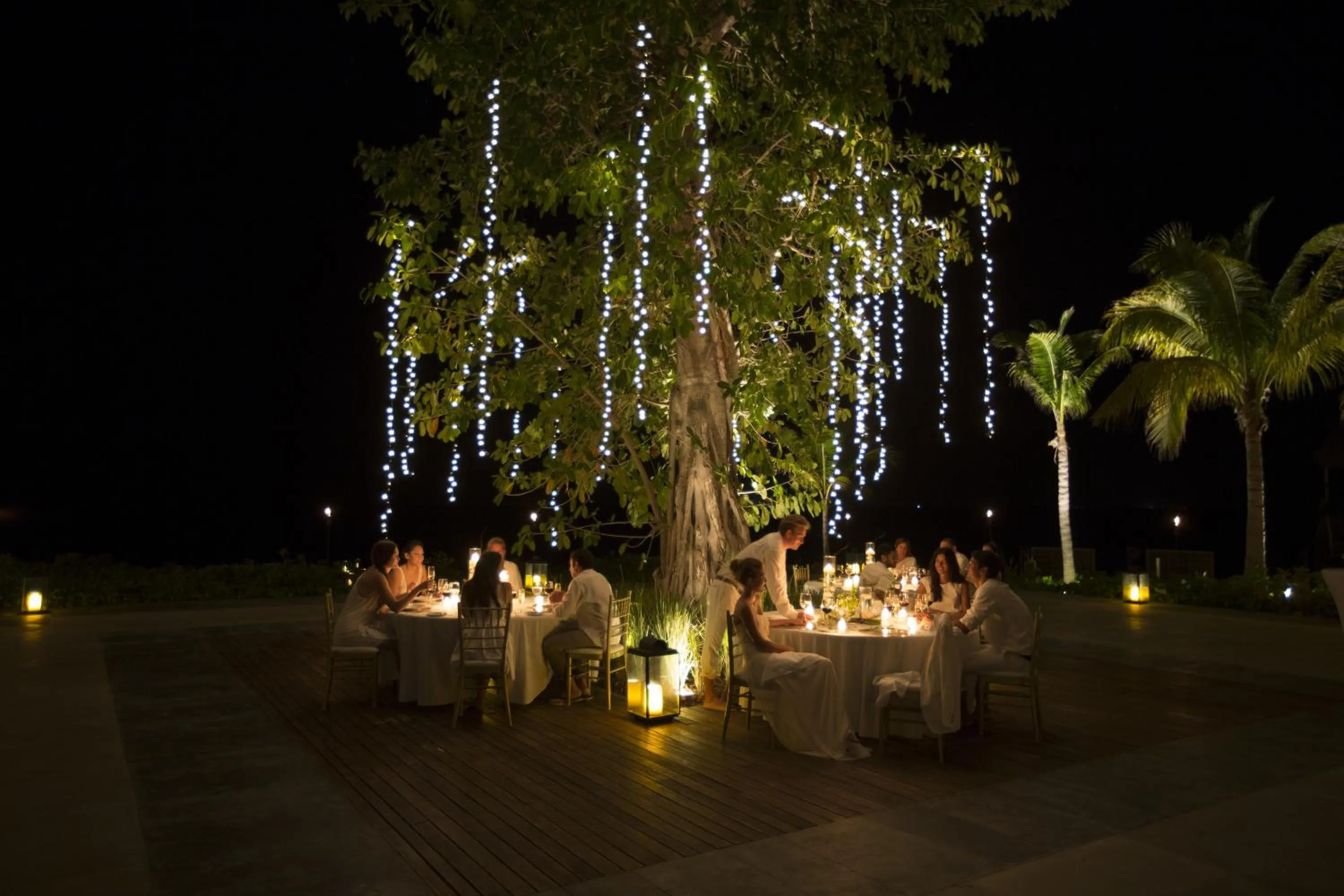 Restaurant/places to eat in NIZUC Resort & Spa