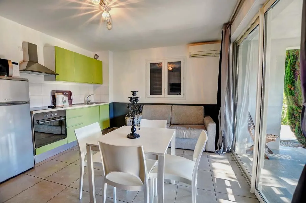 Kitchen or kitchenette in Residence Marea Resort