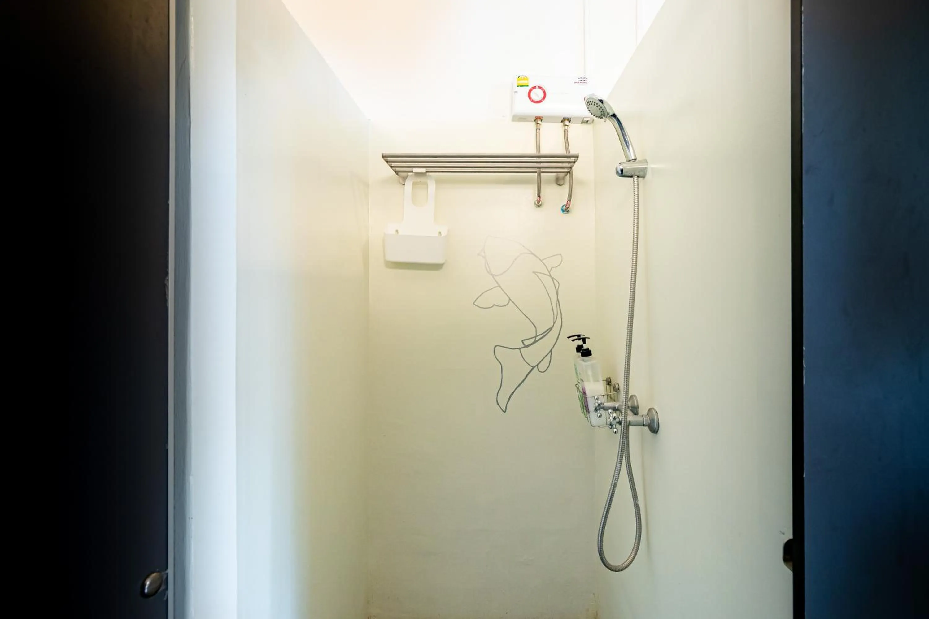 Bathroom in Yu Cafe Hostel