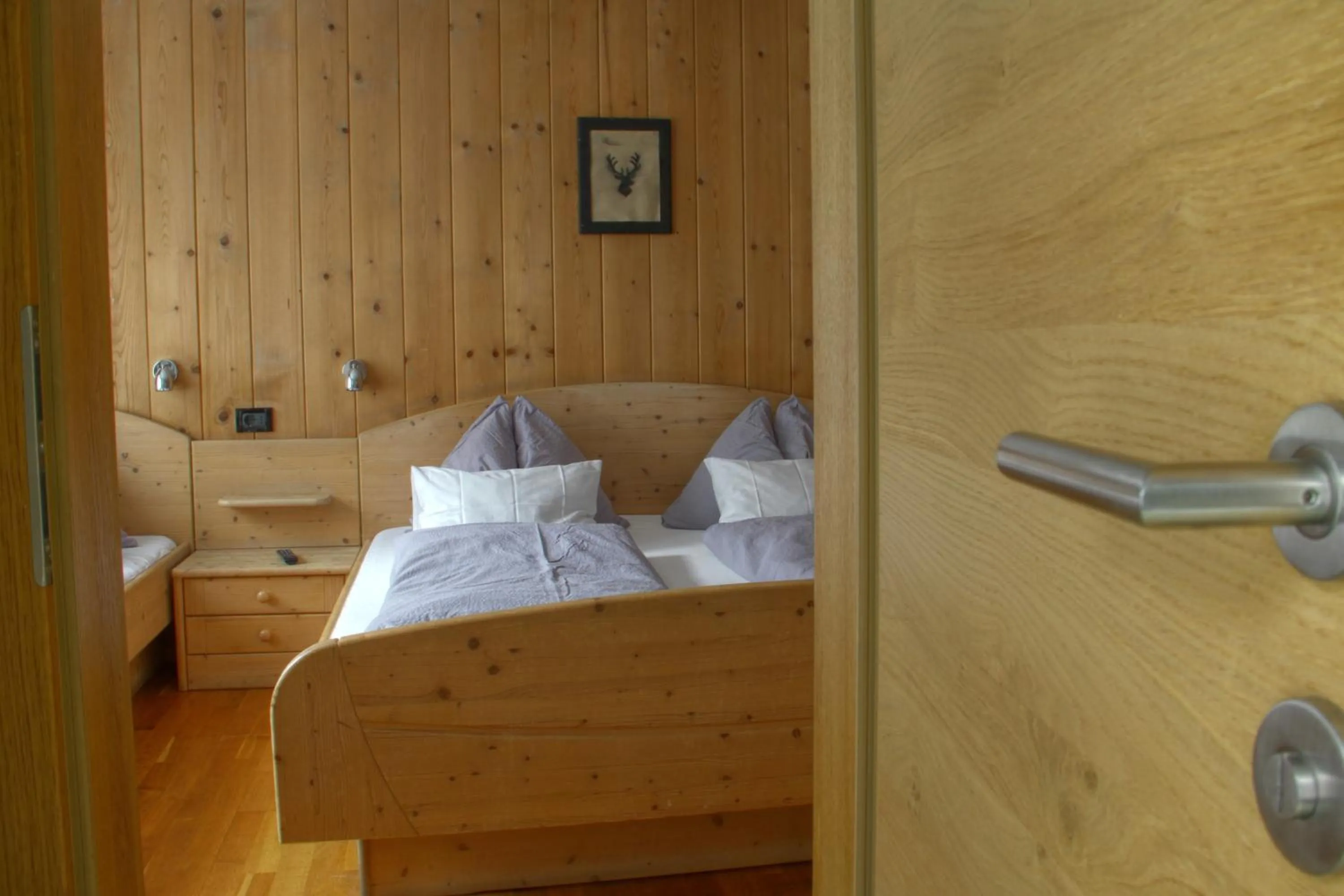 Bedroom, Bed in Lamirì