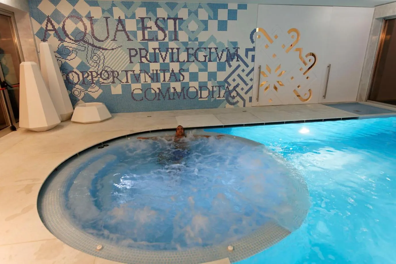 Spa and wellness centre/facilities in HD | Duecitânia Design Hotel