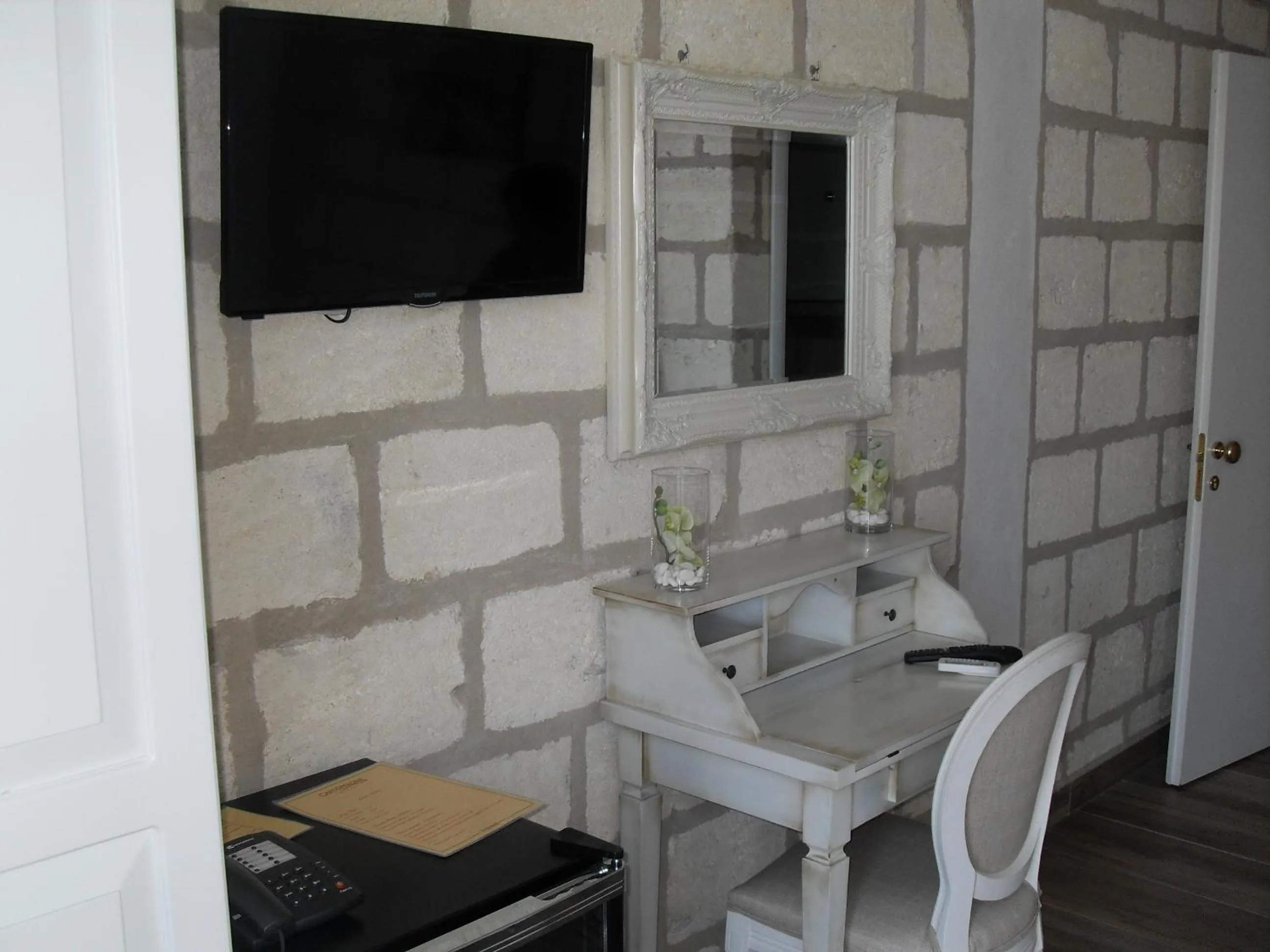 TV and multimedia in CapoSperone Resort