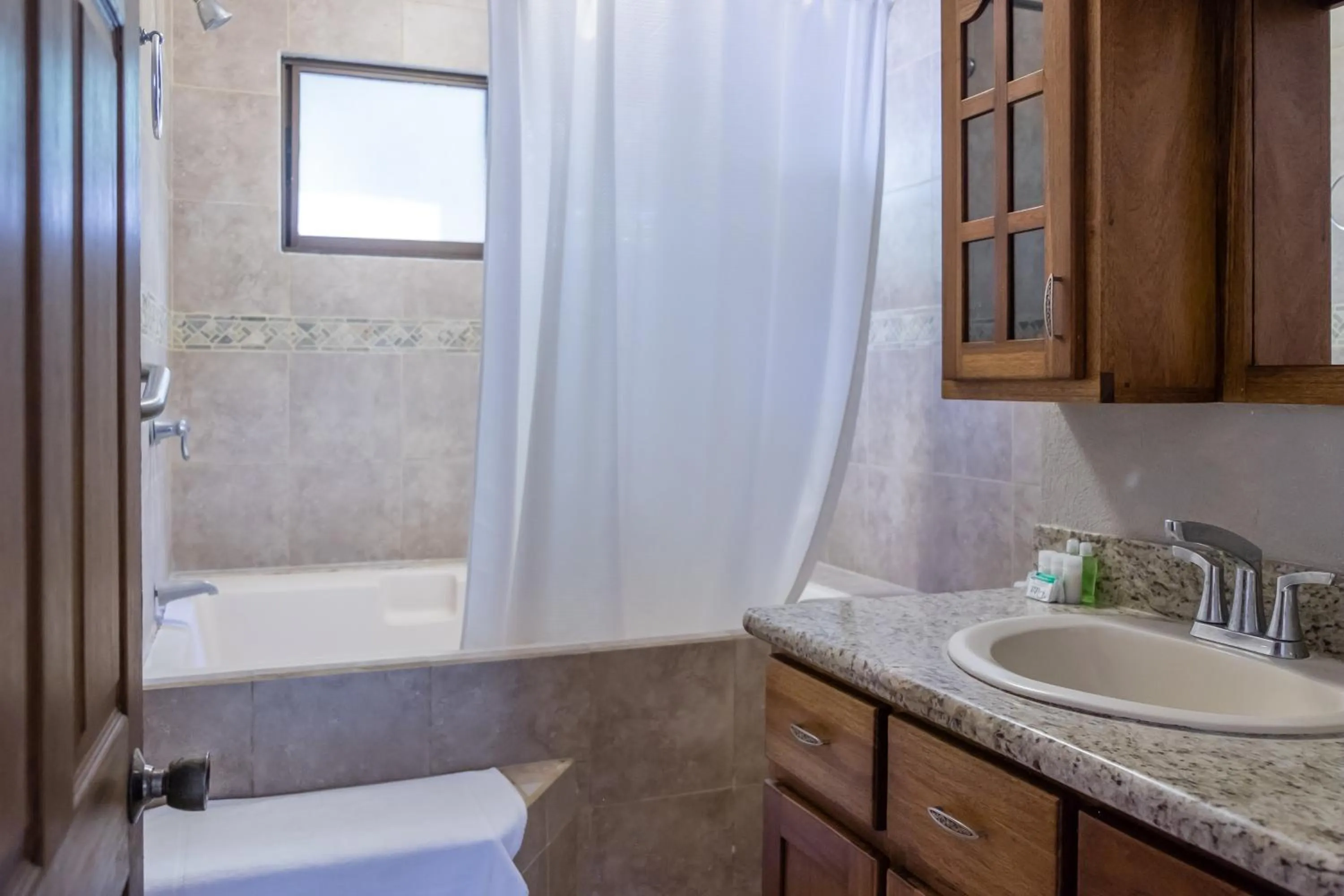 Bathroom in Zula Inn Aparthotel