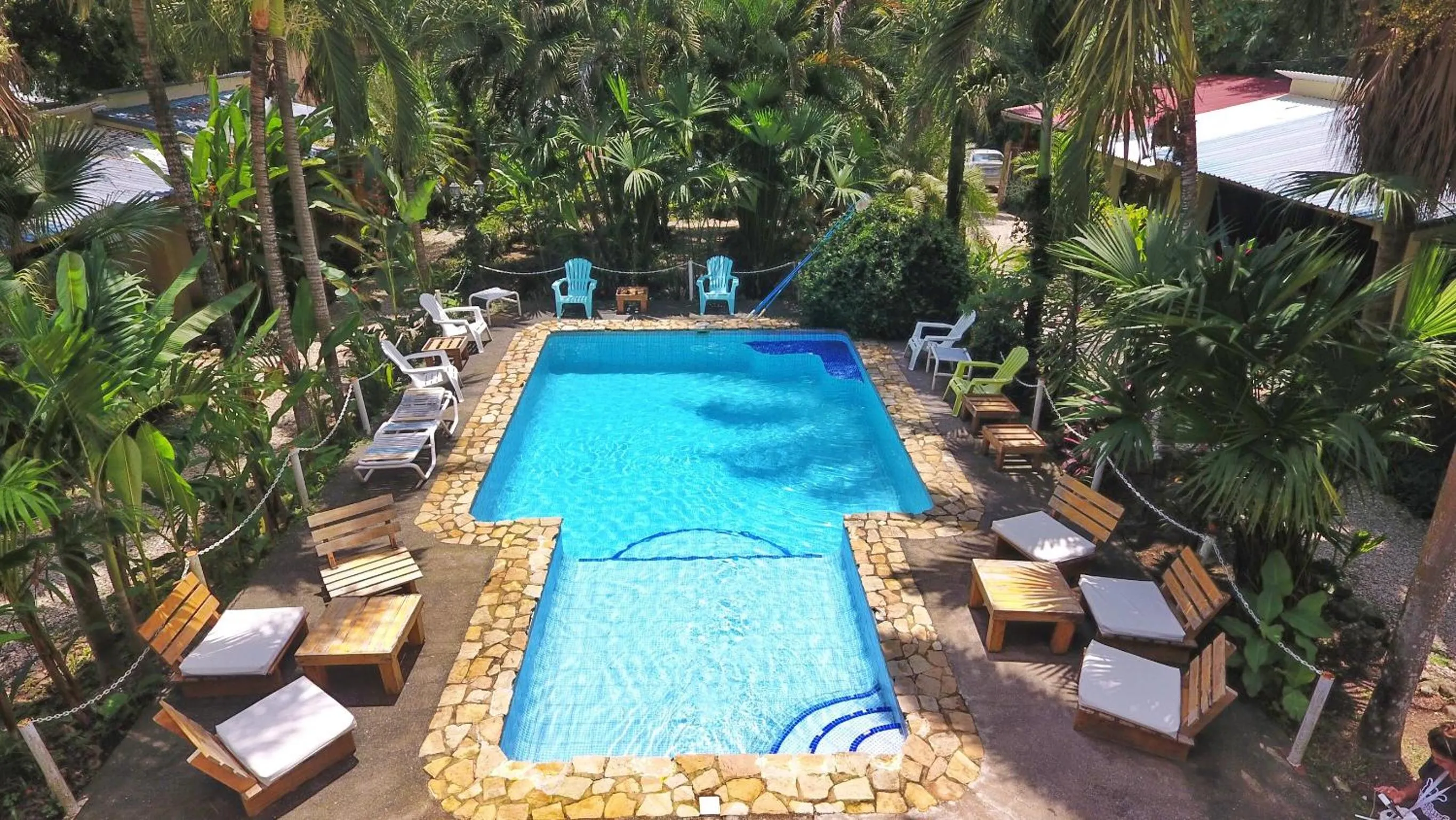 Swimming pool in Zula Inn Aparthotel