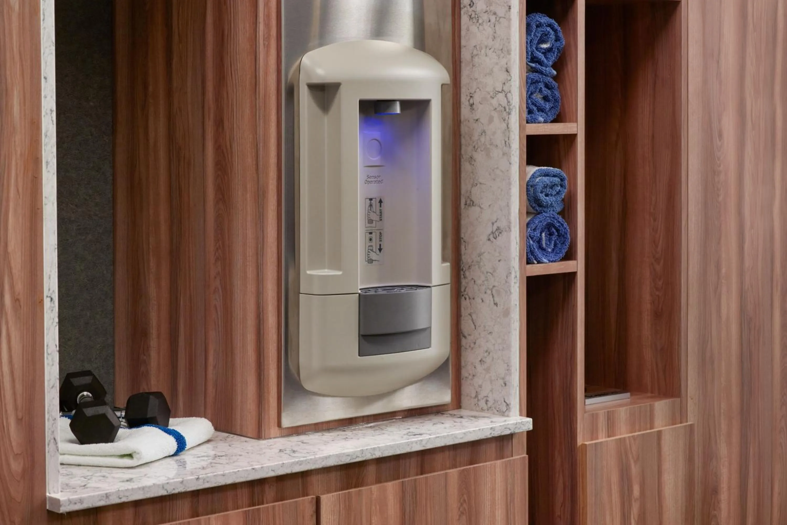 Area and facilities in Courtyard by Marriott Washington, D.C./Foggy Bottom