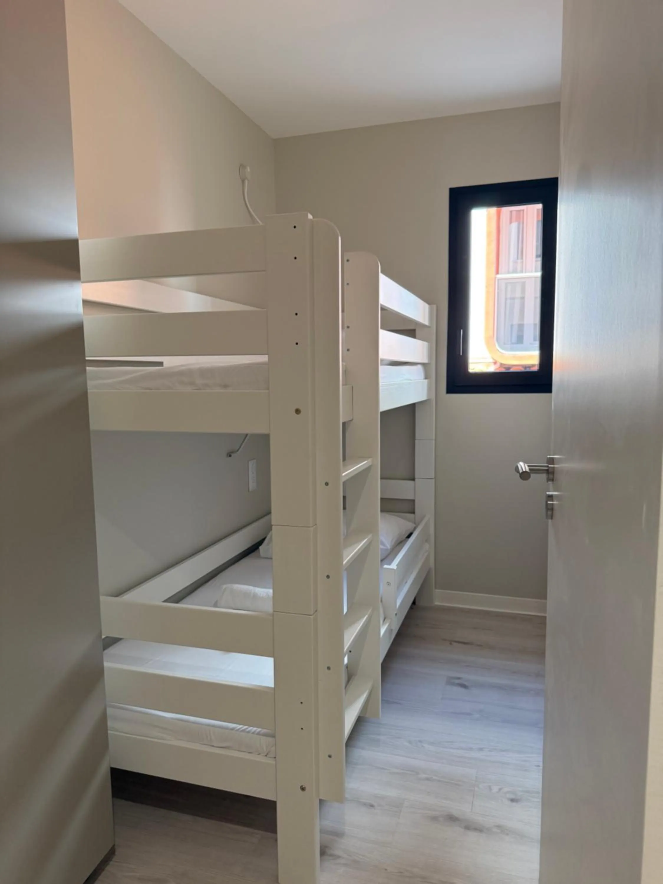 bunk bed, Bed in Hotel Aquarius