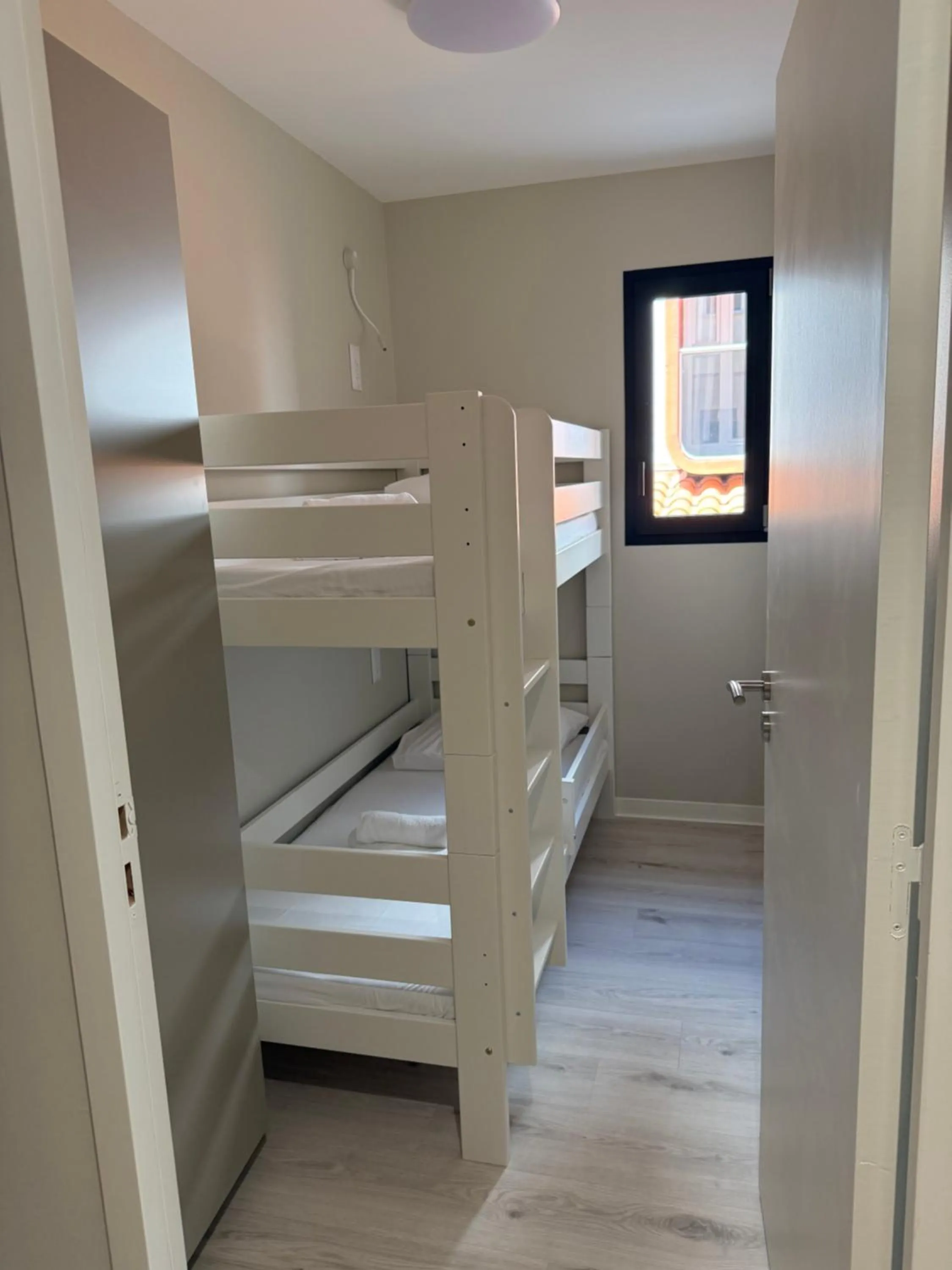 bunk bed, Bed in Hotel Aquarius