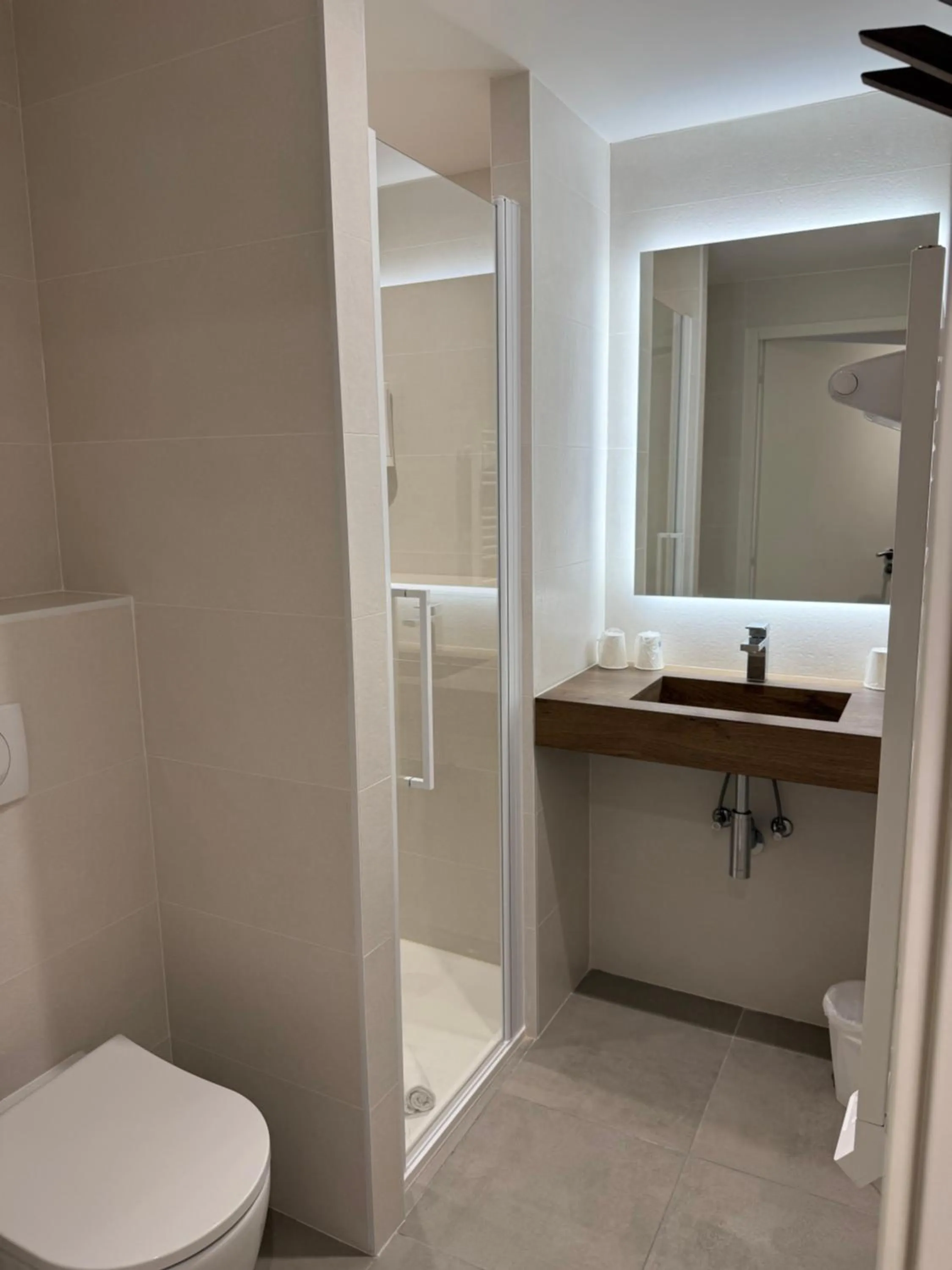 Toilet in Hotel Aquarius