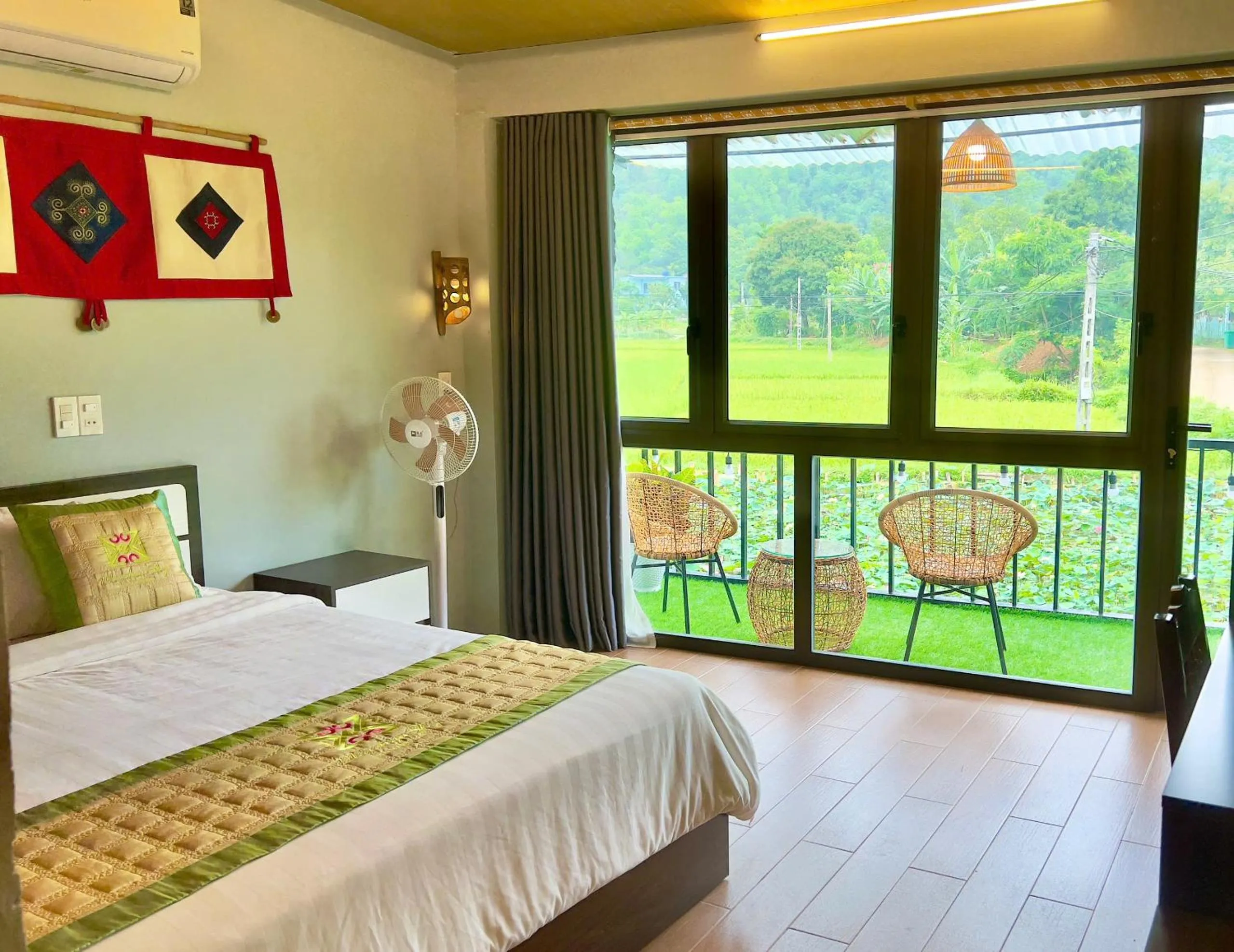 Living room, Bed in Mai Chau Sky Resort