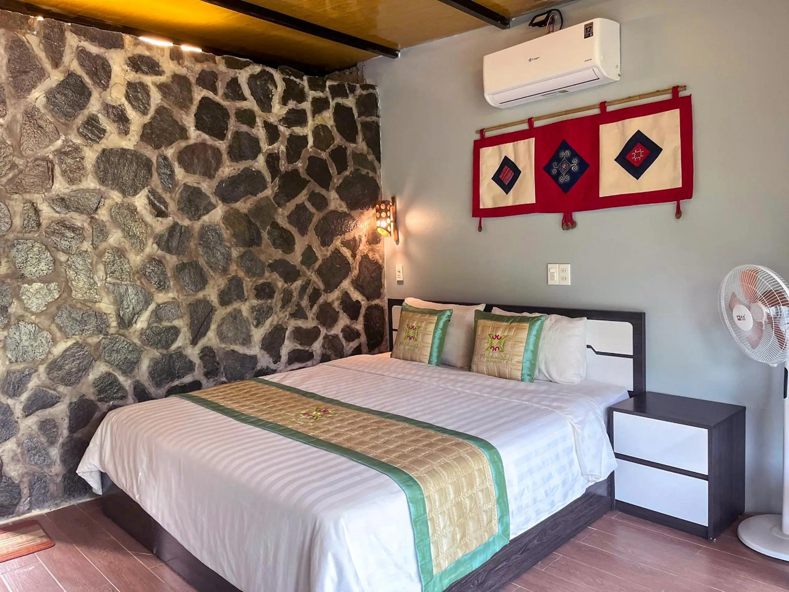 Bedroom, Bed in Mai Chau Sky Resort