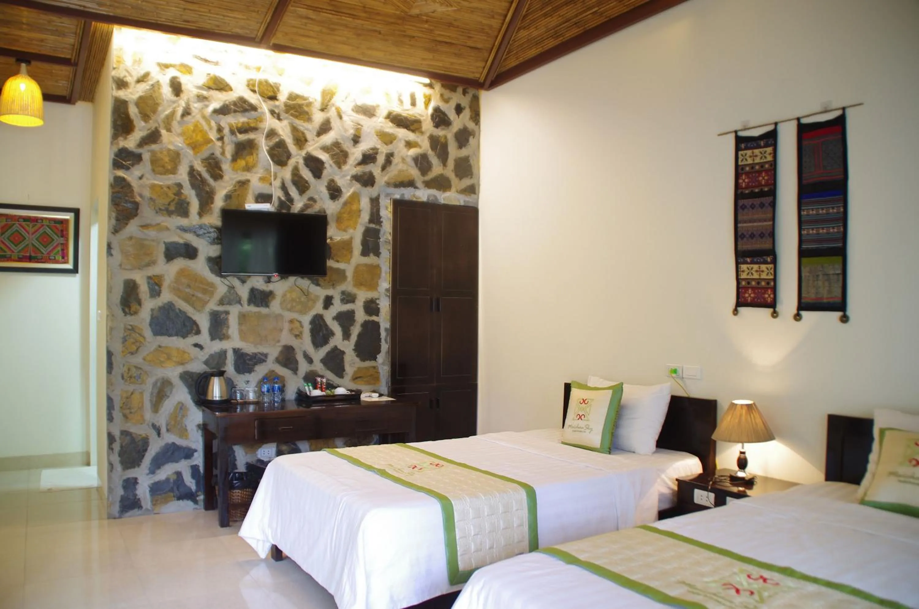 Photo of the whole room, Bed in Mai Chau Sky Resort