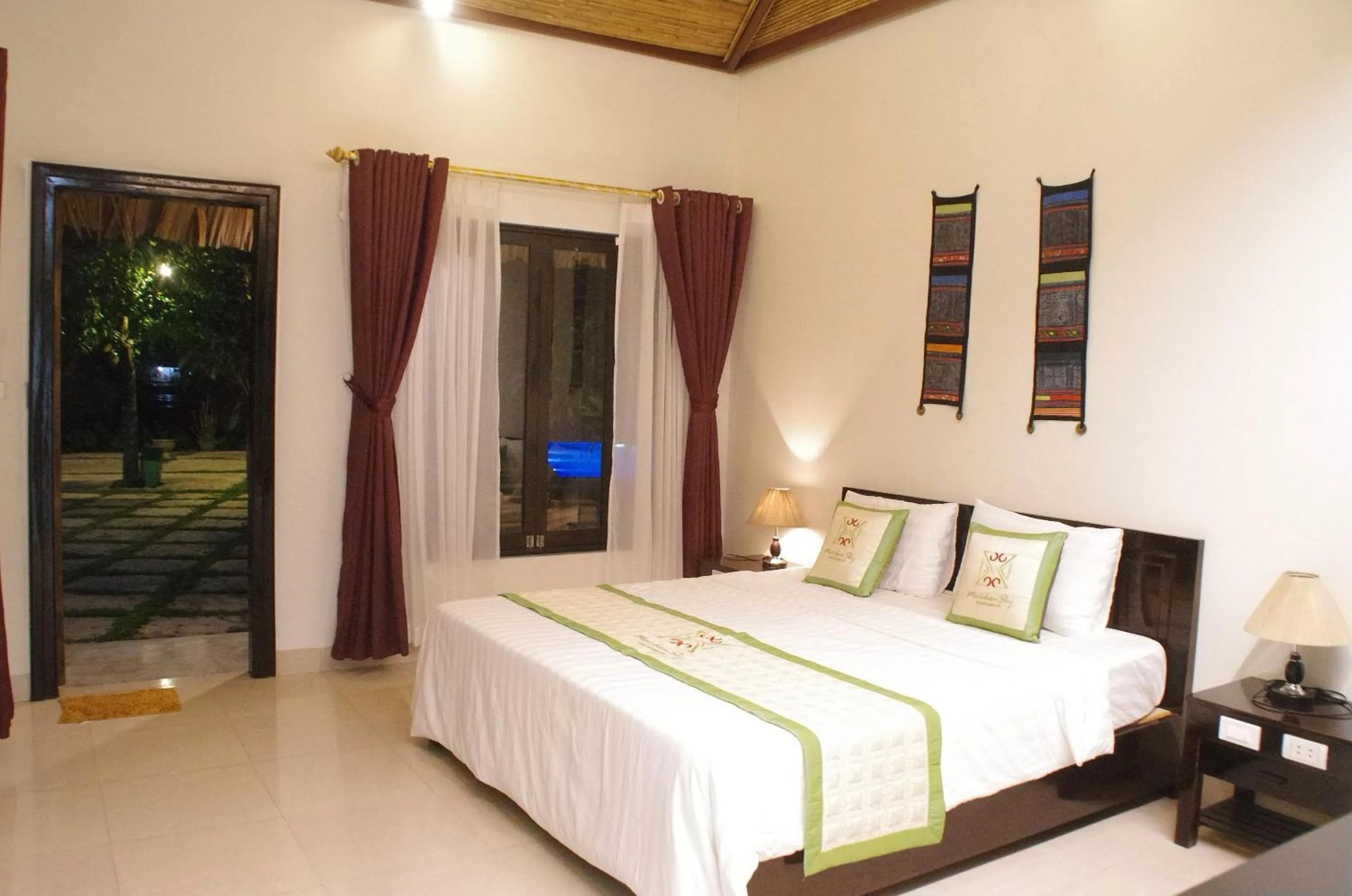 Bed in Mai Chau Sky Resort