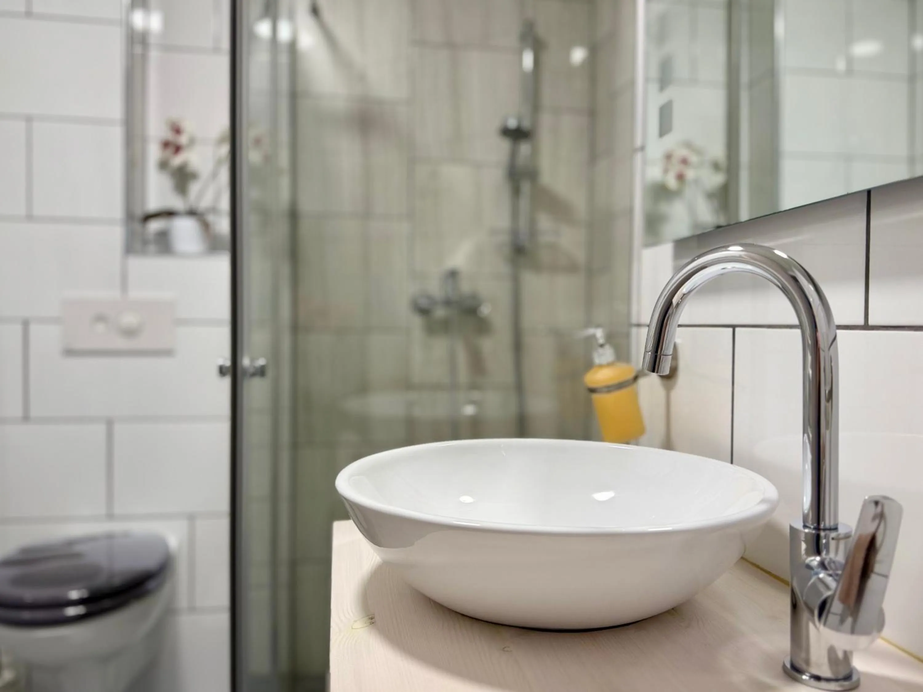 Shower in Guest house Kobal