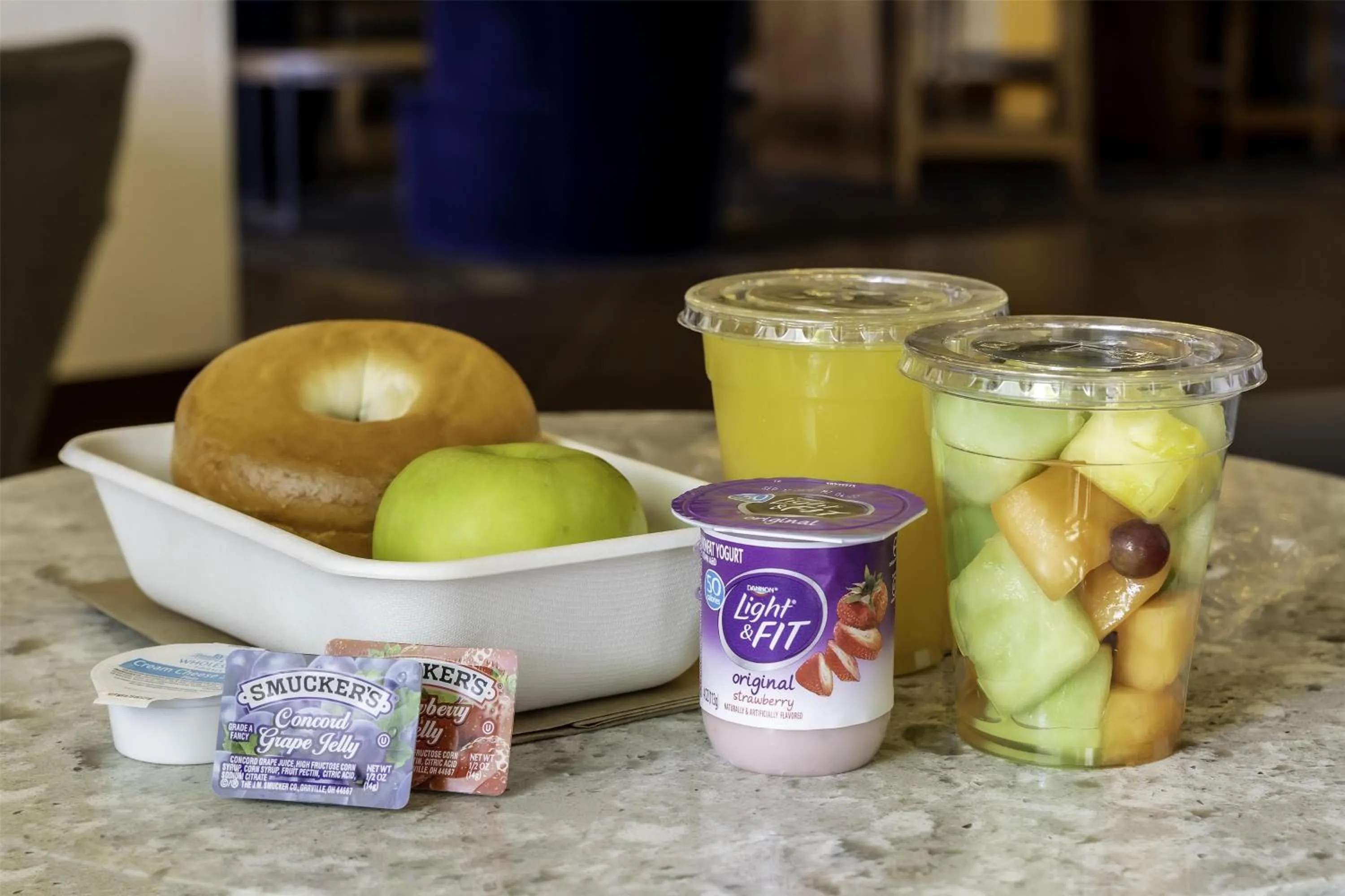 Breakfast in Hyatt Place Roanoke Airport / Valley View Mall