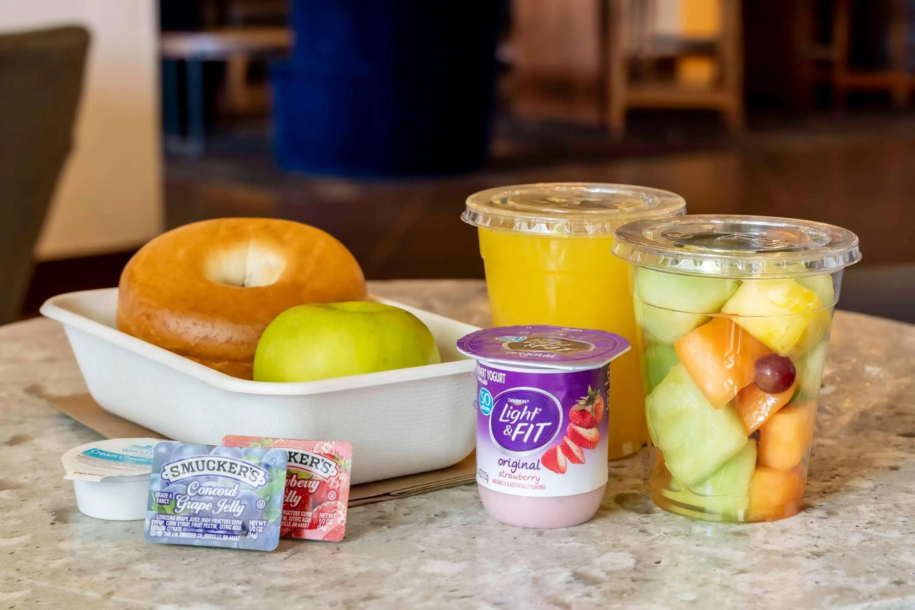 Breakfast in Hyatt Place Roanoke Airport / Valley View Mall