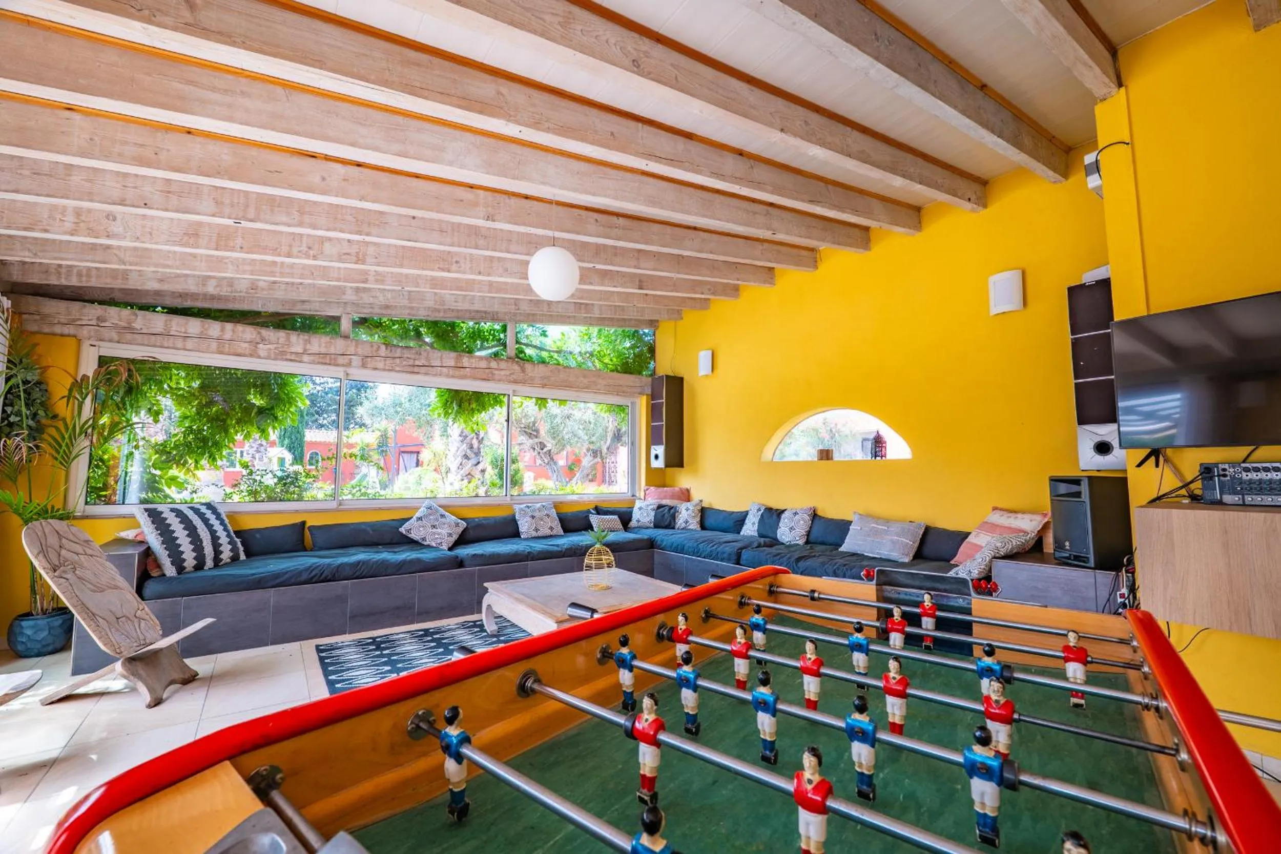 Game Room in Le Mas Del Cavalier