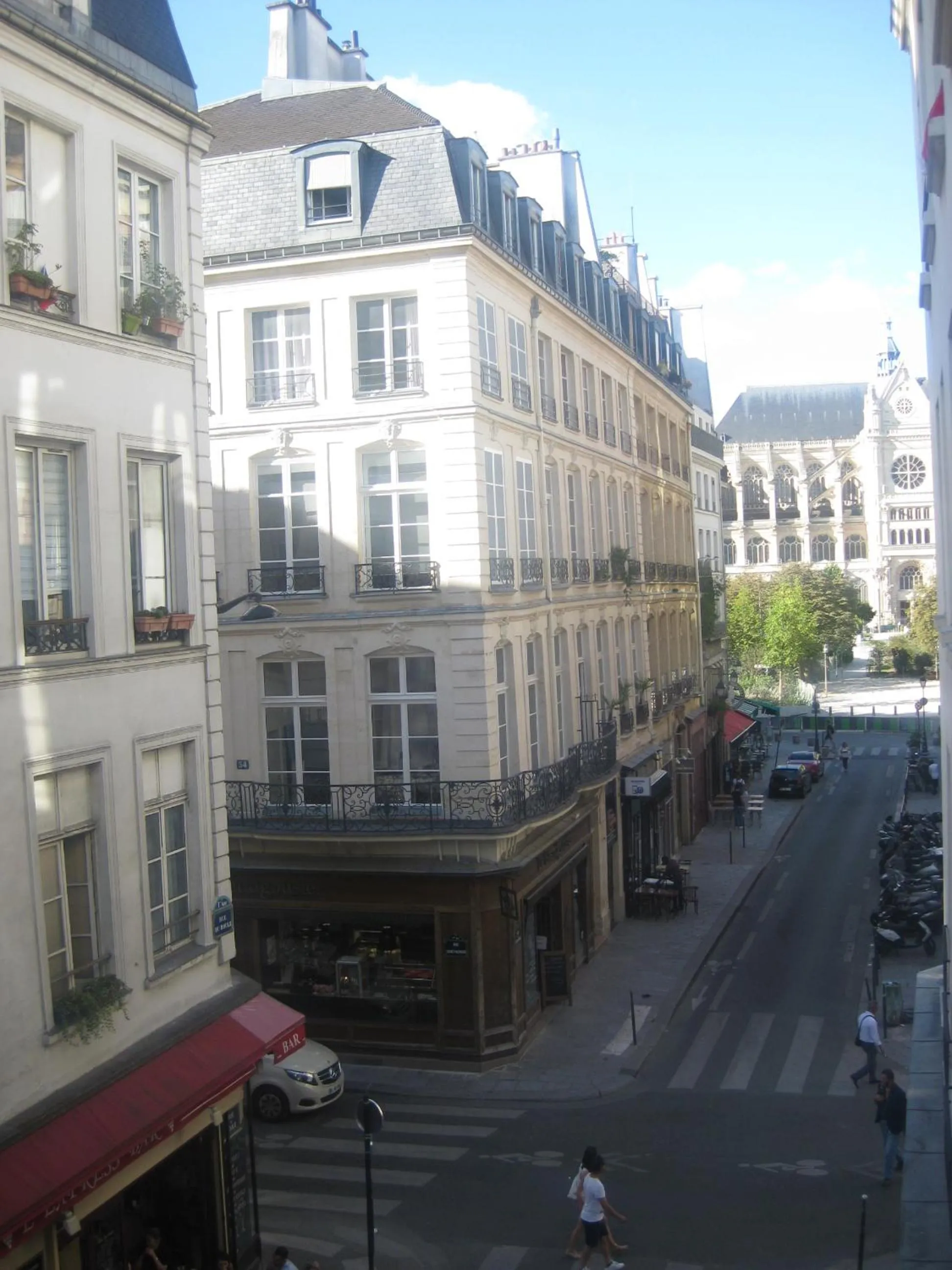 View (from property/room) in Hôtel du Pont Neuf