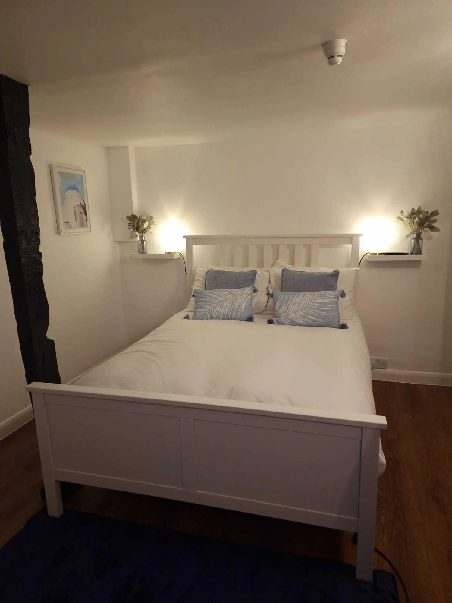 Double Room with Private Bathroom in The Squirrel Inn