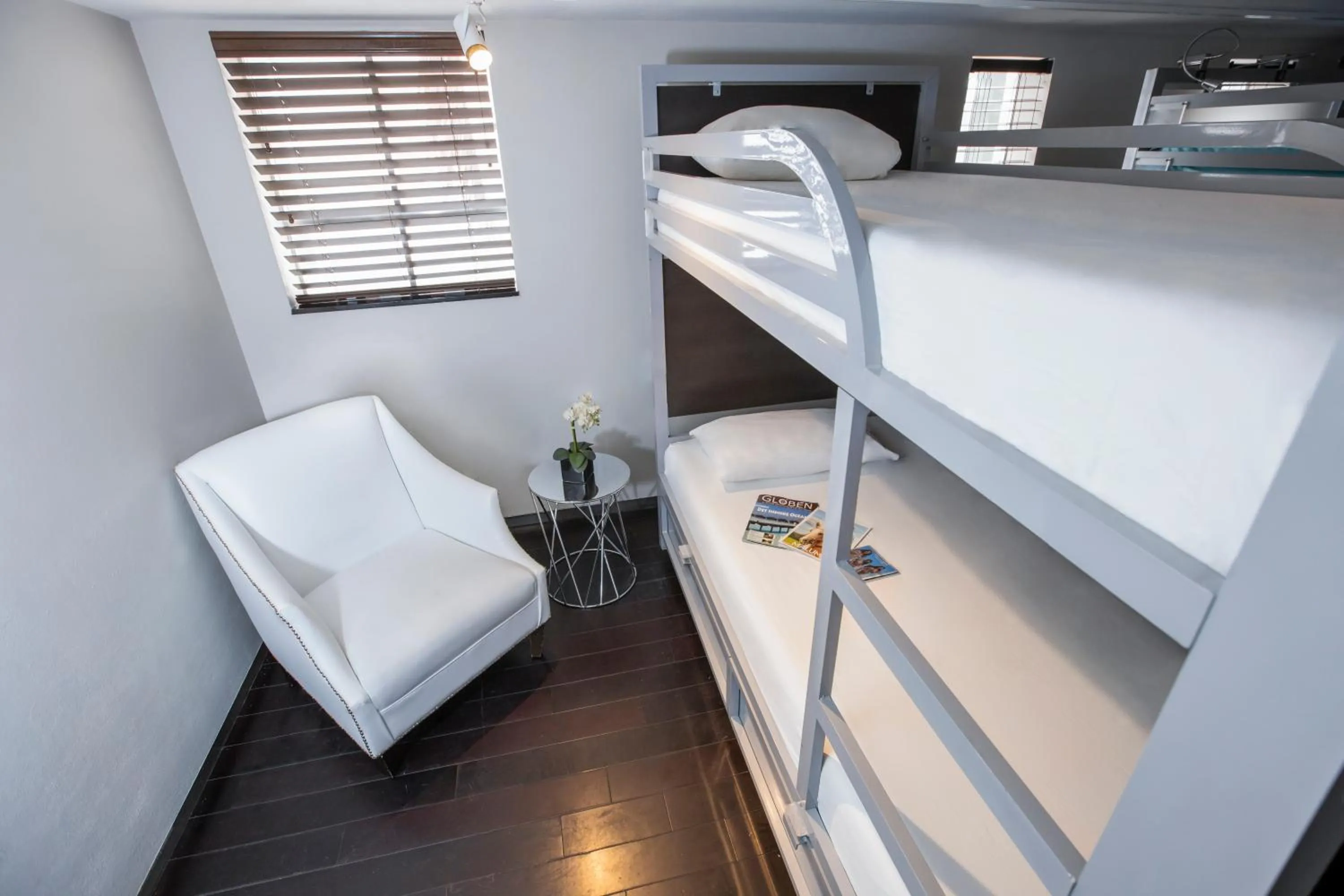 bunk bed, Bed in Posh South Beach