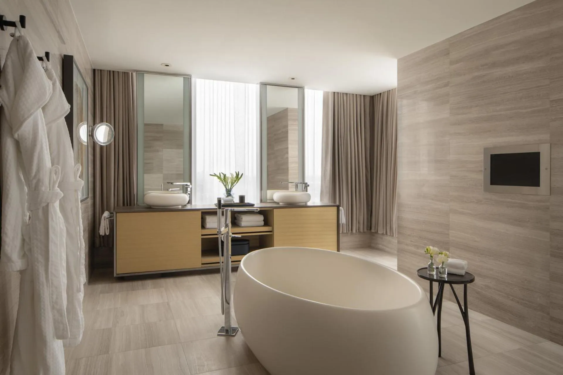 Bathroom in Four Seasons Hotel Toronto