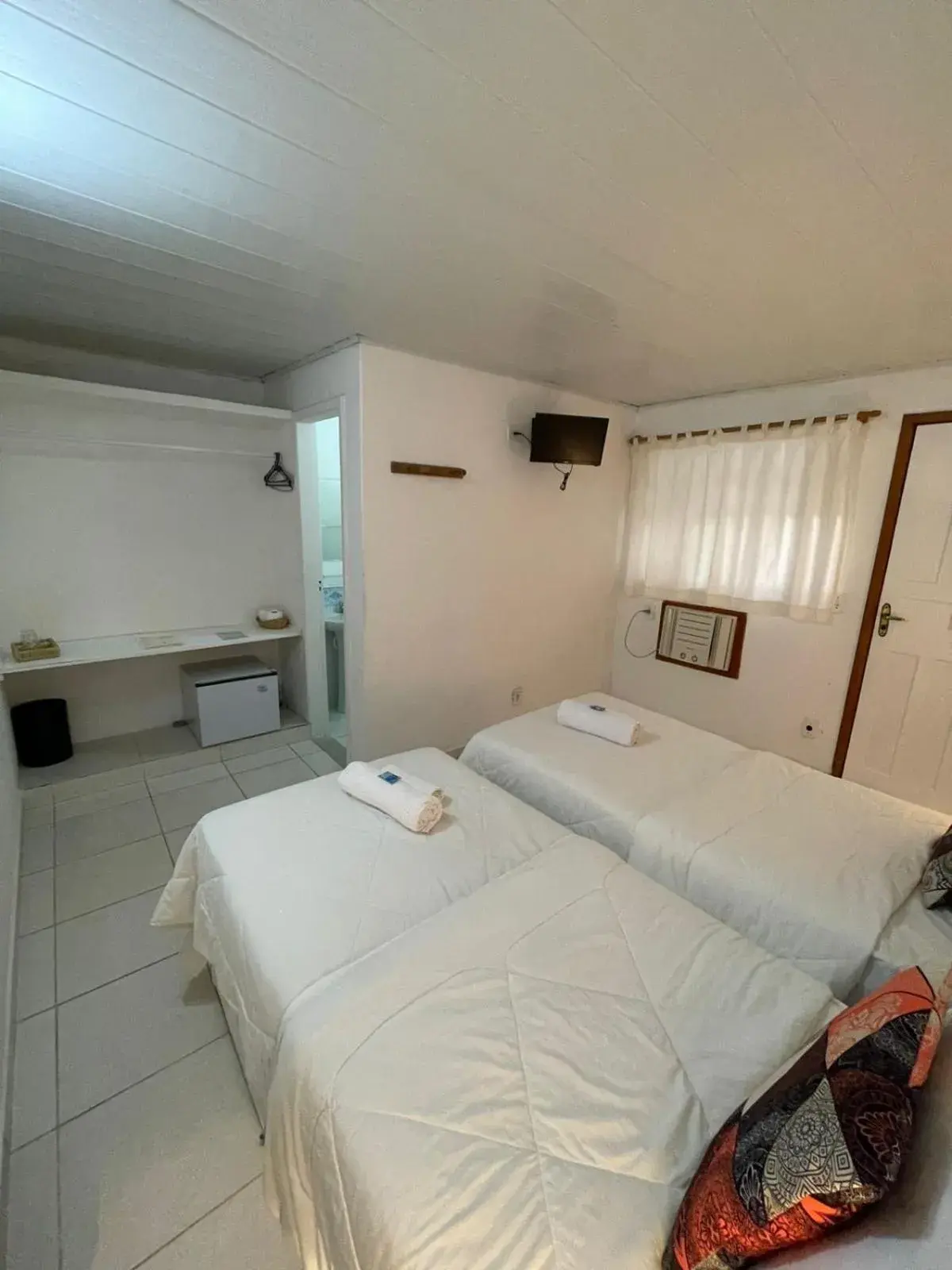 Budget Twin Room in Pousada Jardim de Búzios Budget Twin Room in Pousada Jardim de Búzios