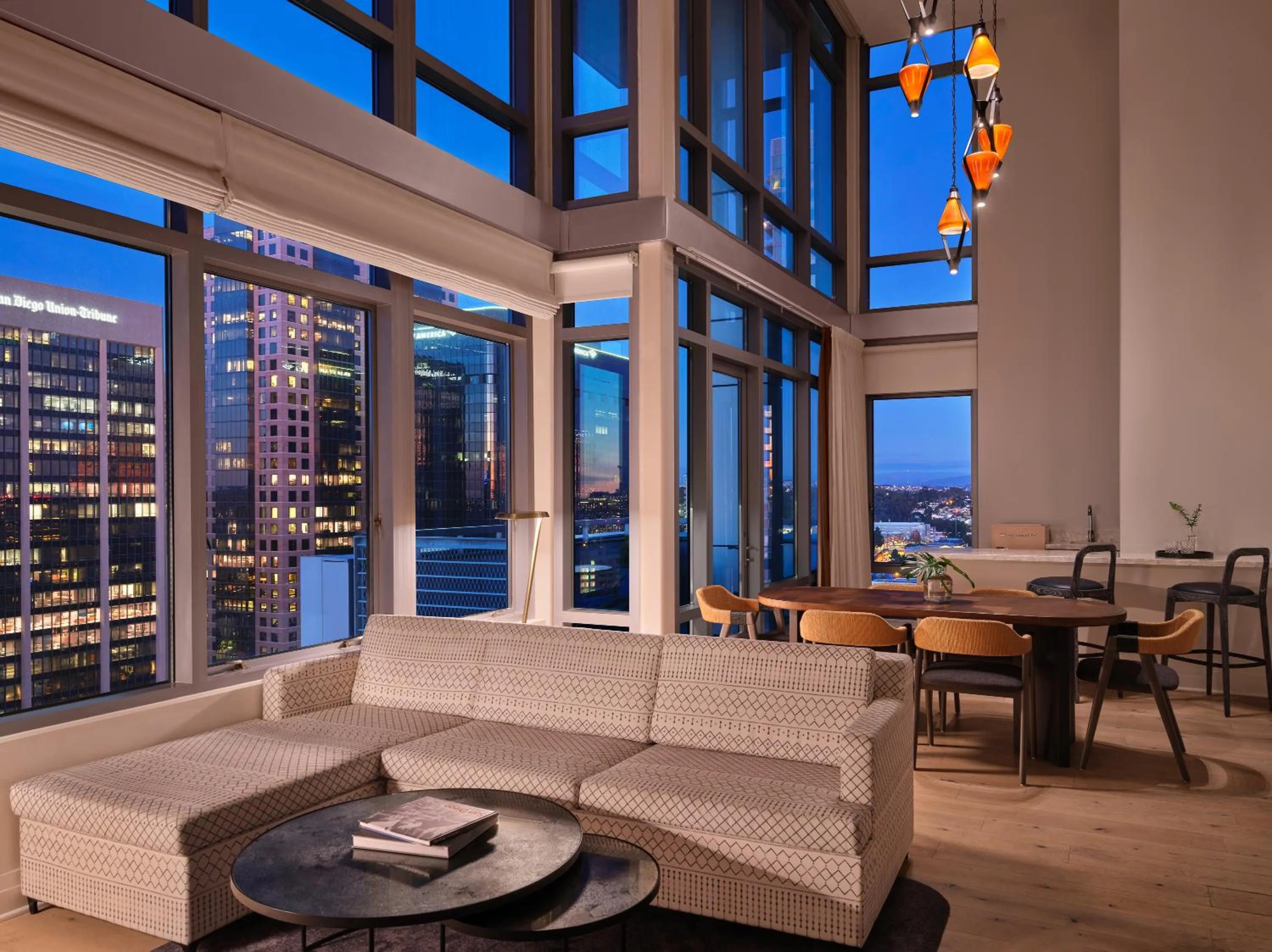 Living room in Alma San Diego Downtown, a Tribute Portfolio Hotel