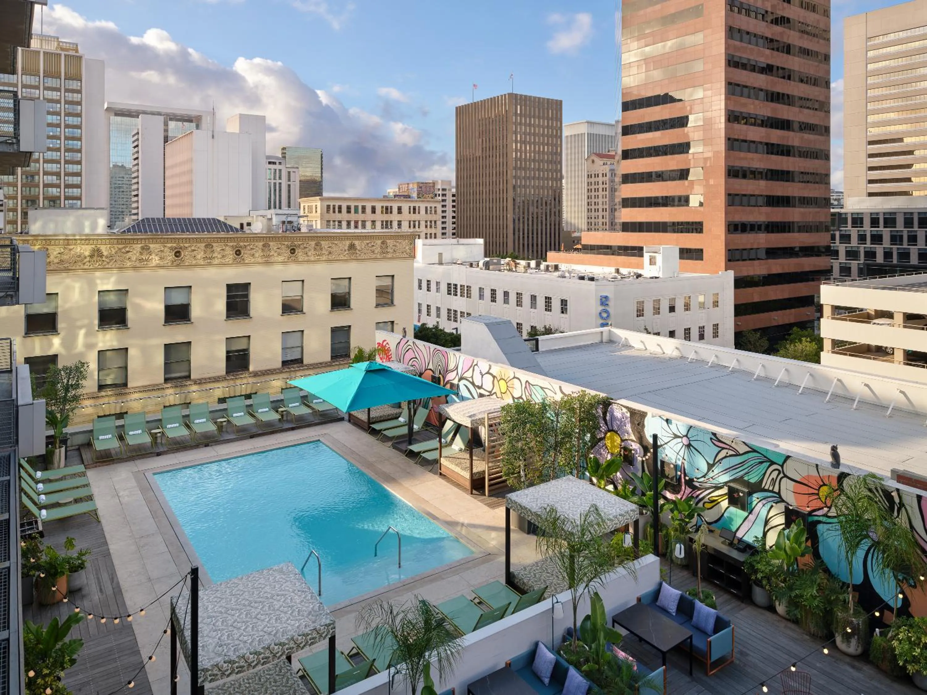 Property building in Alma San Diego Downtown, a Tribute Portfolio Hotel