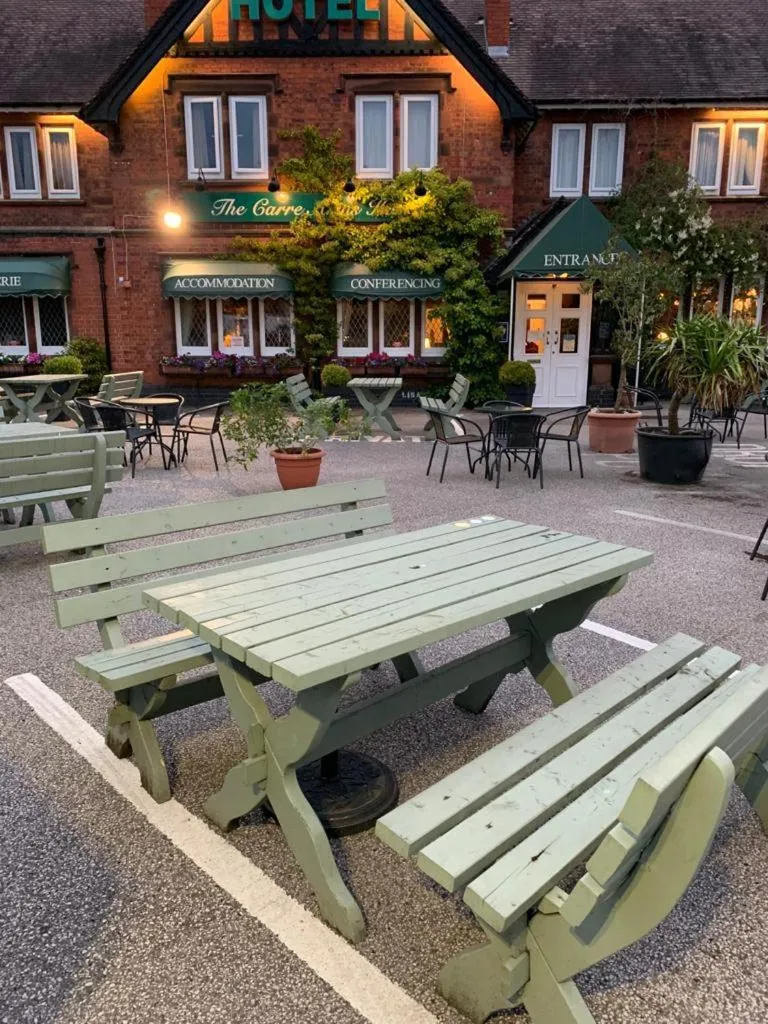Patio in The Carre Arms Hotel & Restaurant