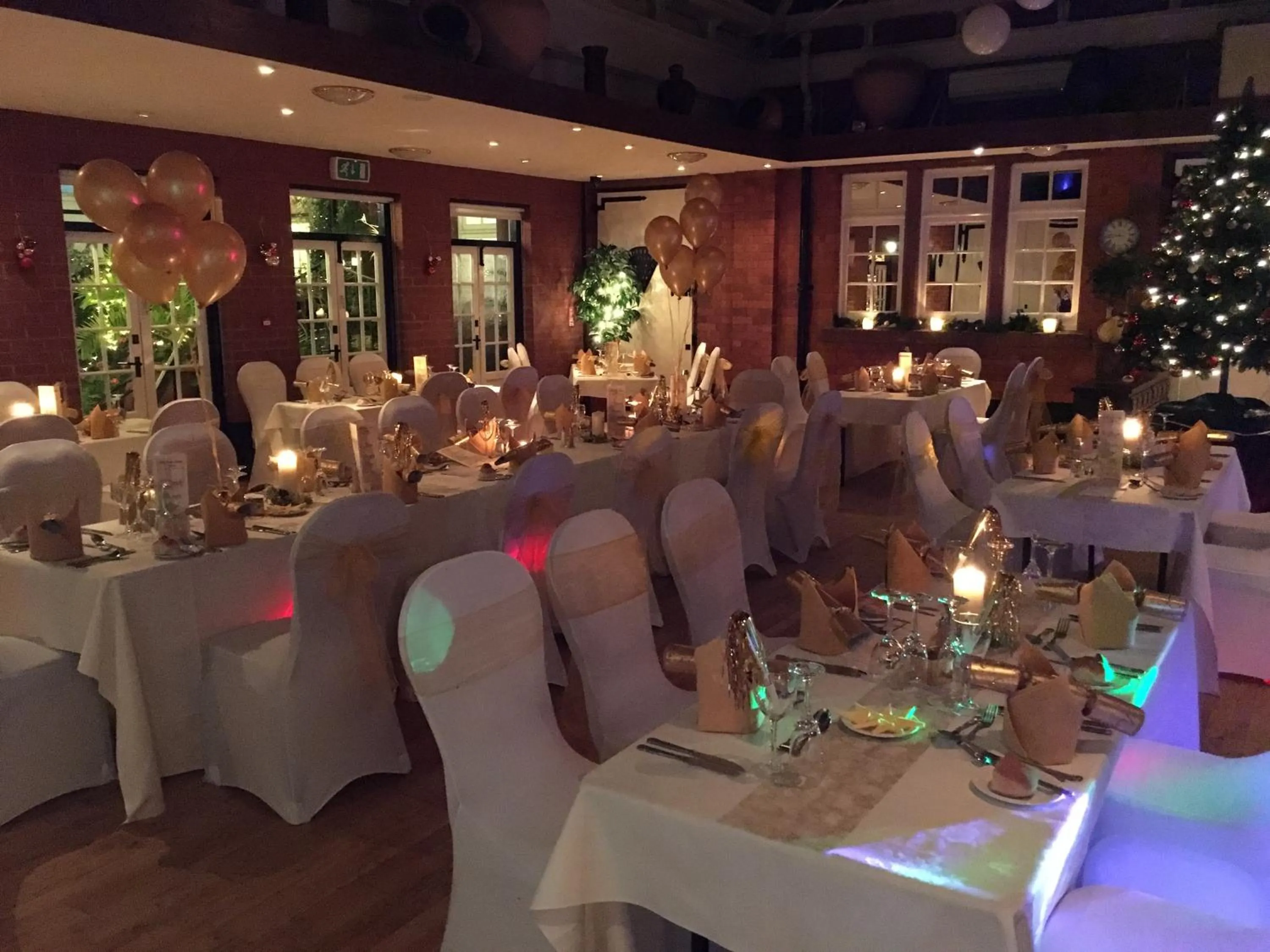 Restaurant/places to eat in The Carre Arms Hotel & Restaurant