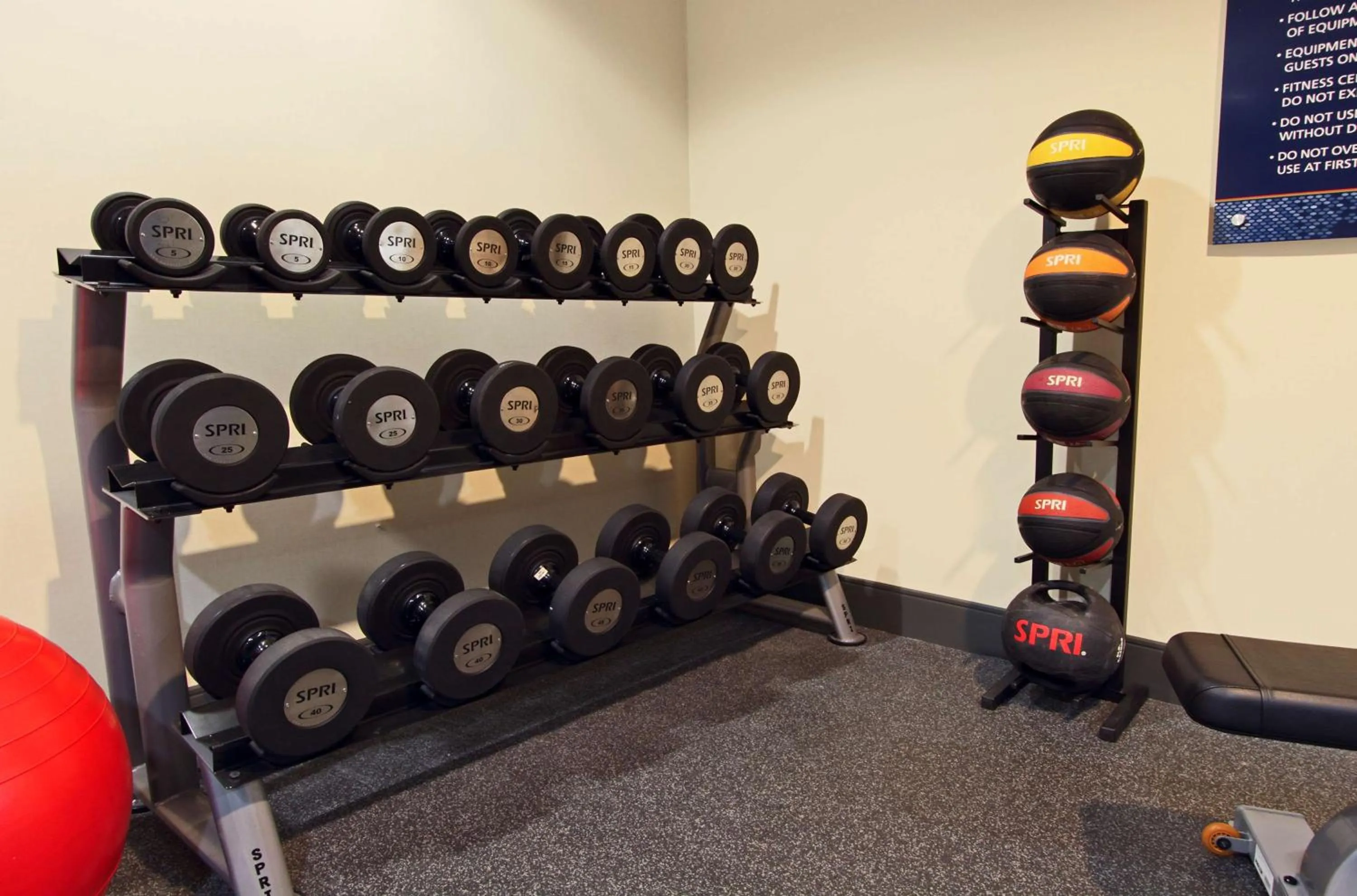 Fitness centre/facilities in Hampton Inn Beeville