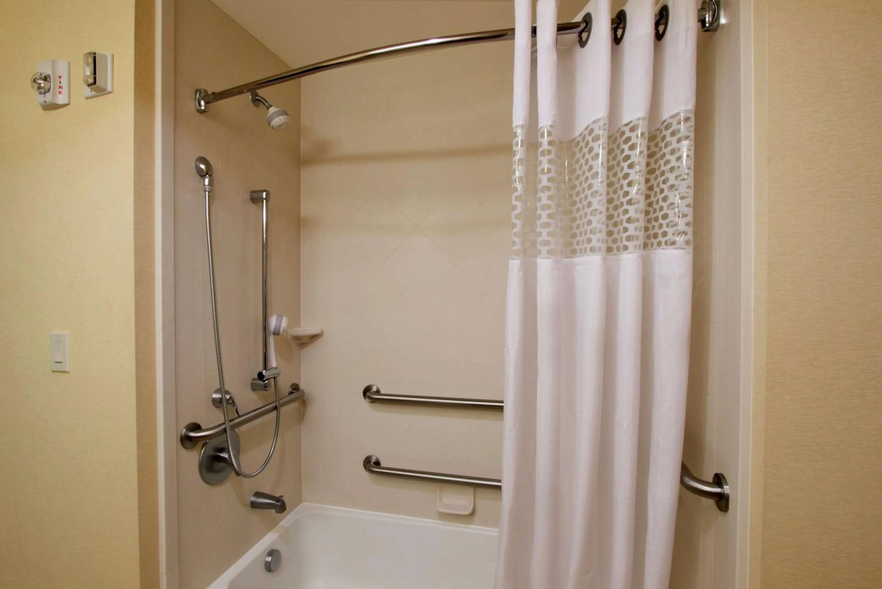 Bathroom in Hampton Inn Beeville