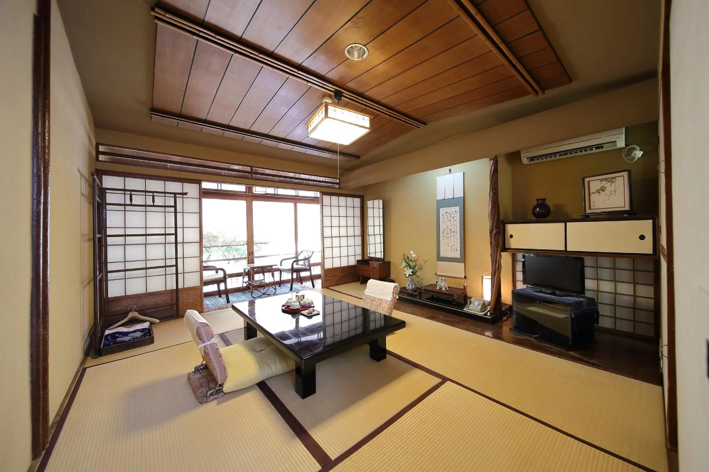 Photo of the whole room in Yadoya Kikokuso
